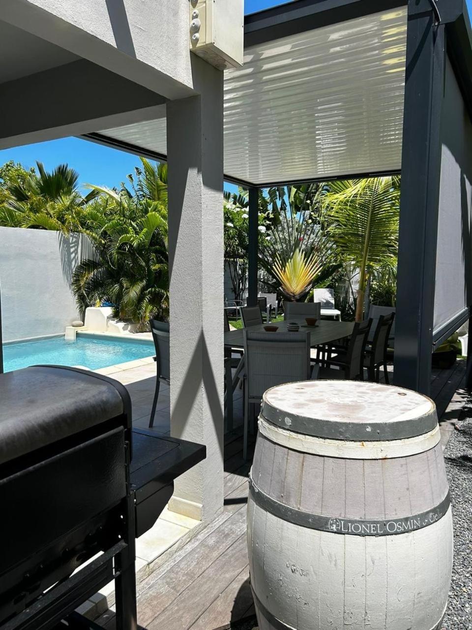 Three-Bedroom Villa photo 2