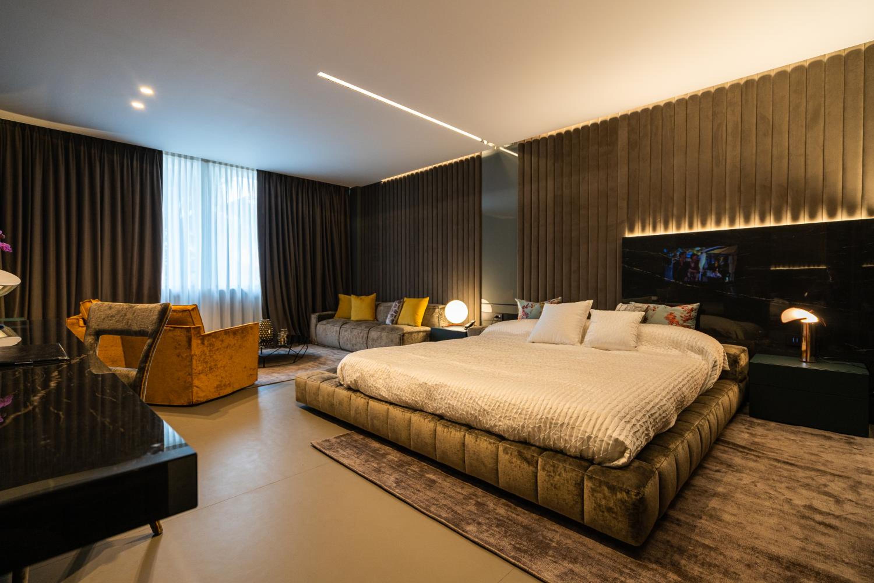 Deluxe Double Room with Spa Access photo 3