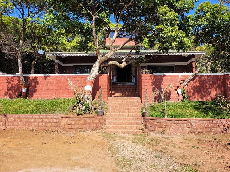 Villa photo 2