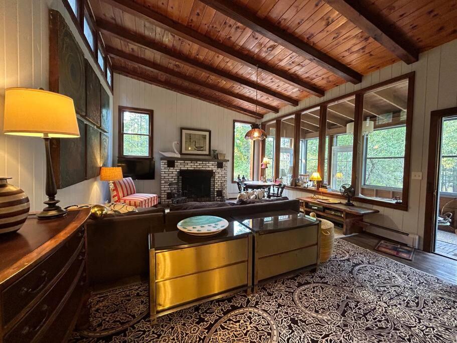 Three-Bedroom House photo 1