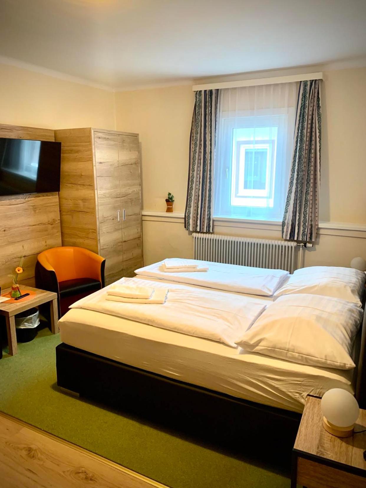 Standard Double Room - Photo 2