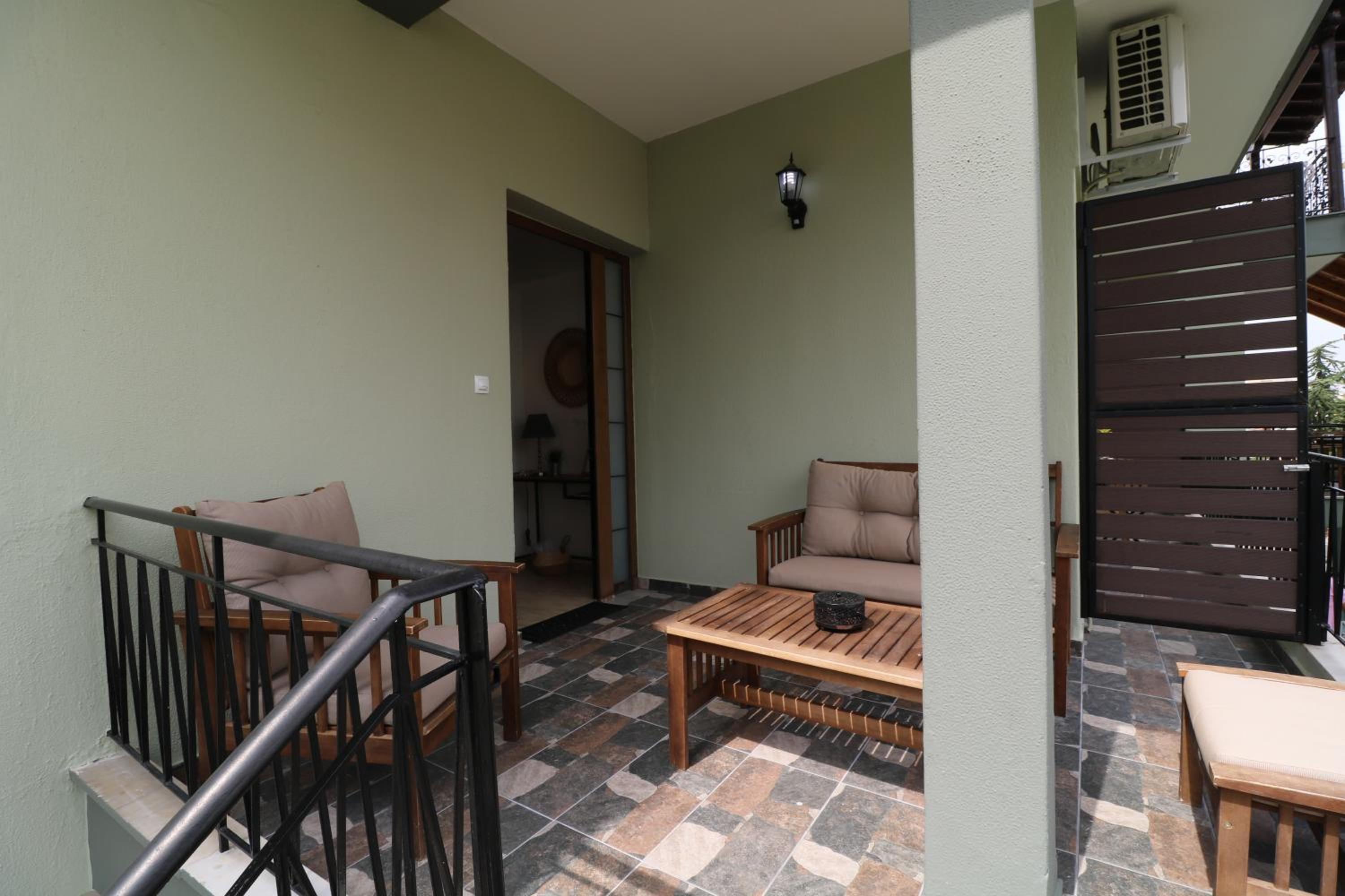 Deluxe Family Room - Photo 14