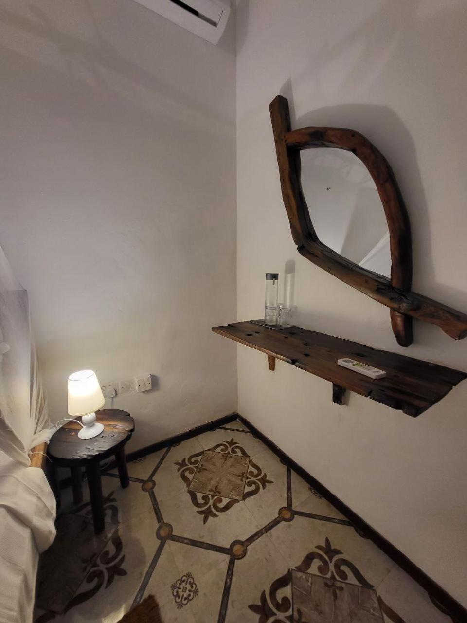 Double Room - Photo 18