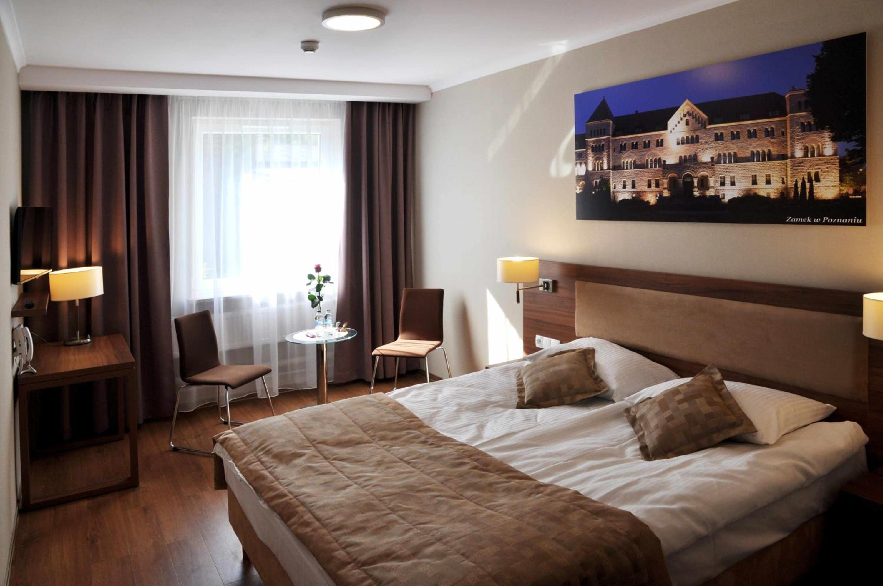 Deluxe King Room photo 3