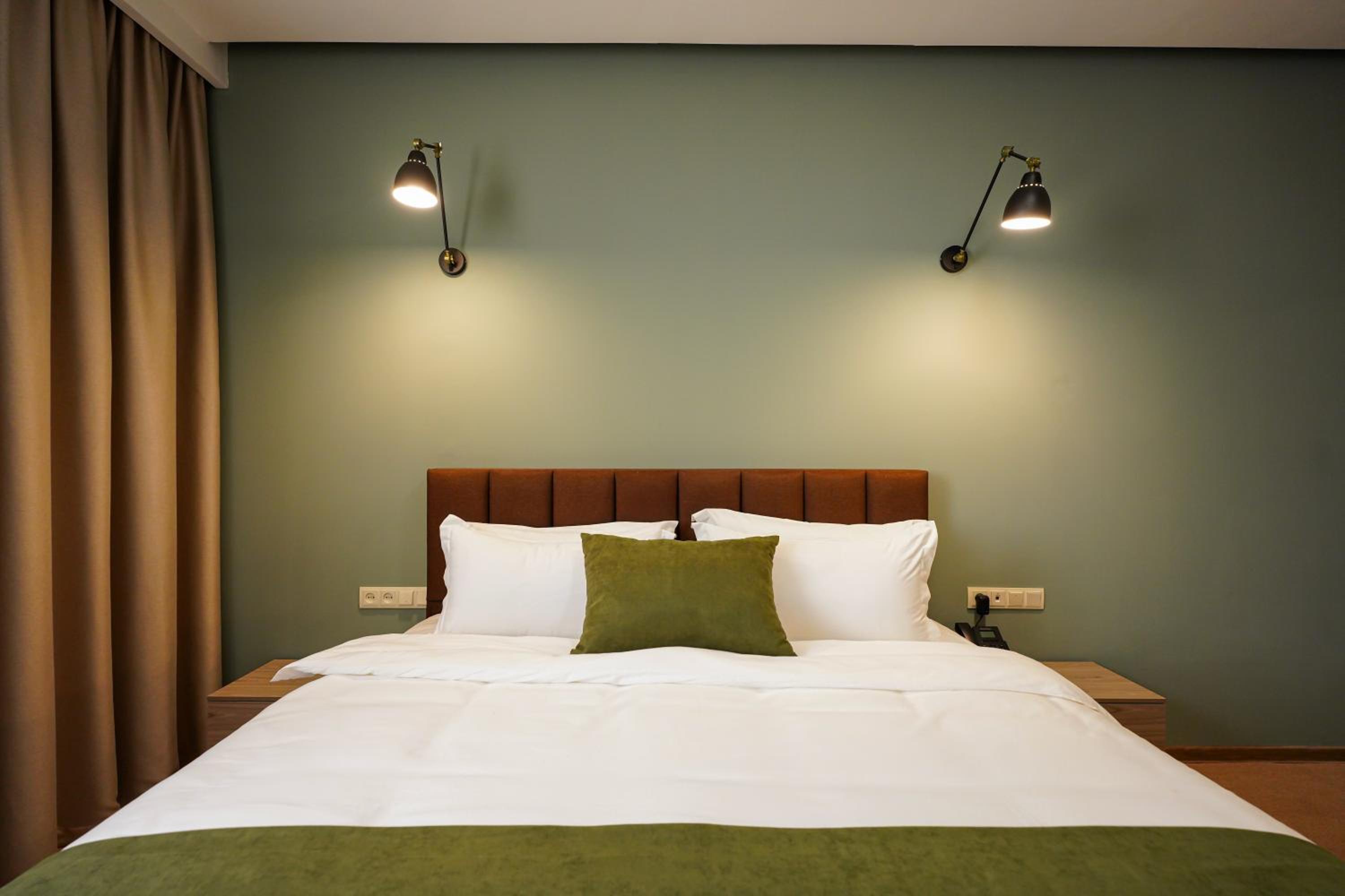 One-Bedroom Suite photo 2