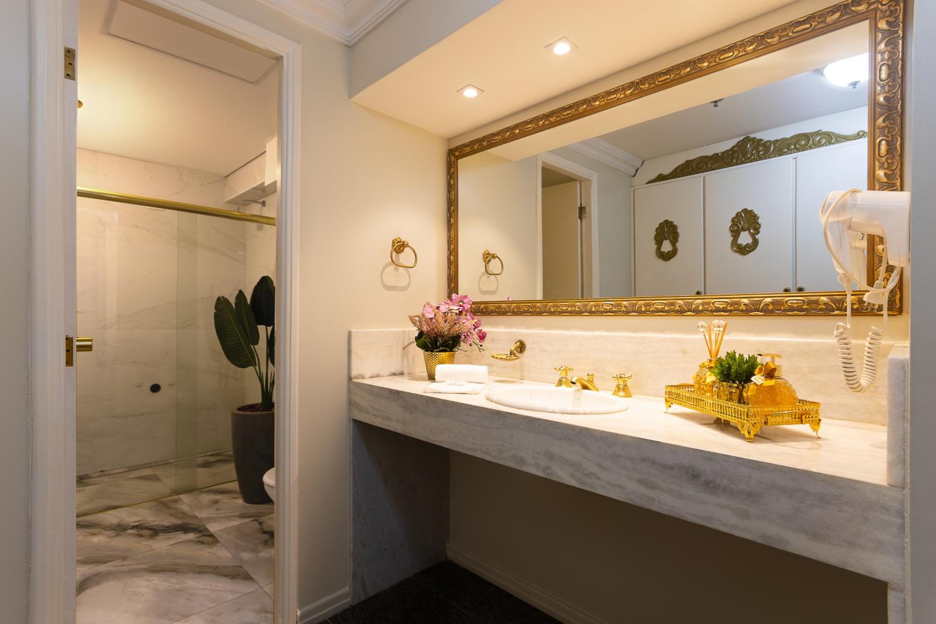 Presidential Suite photo 3