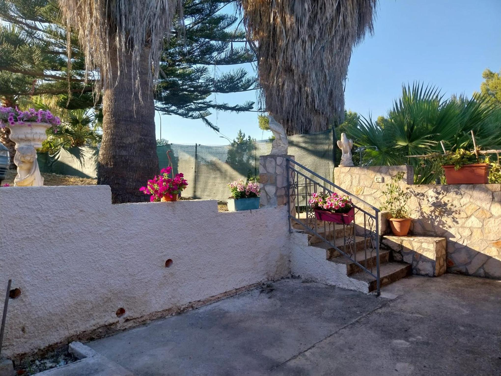 Villa photo 3
