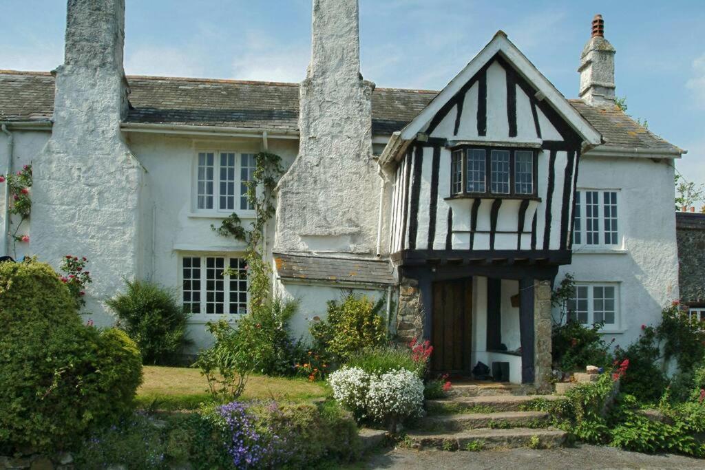 One-Bedroom House photo 2