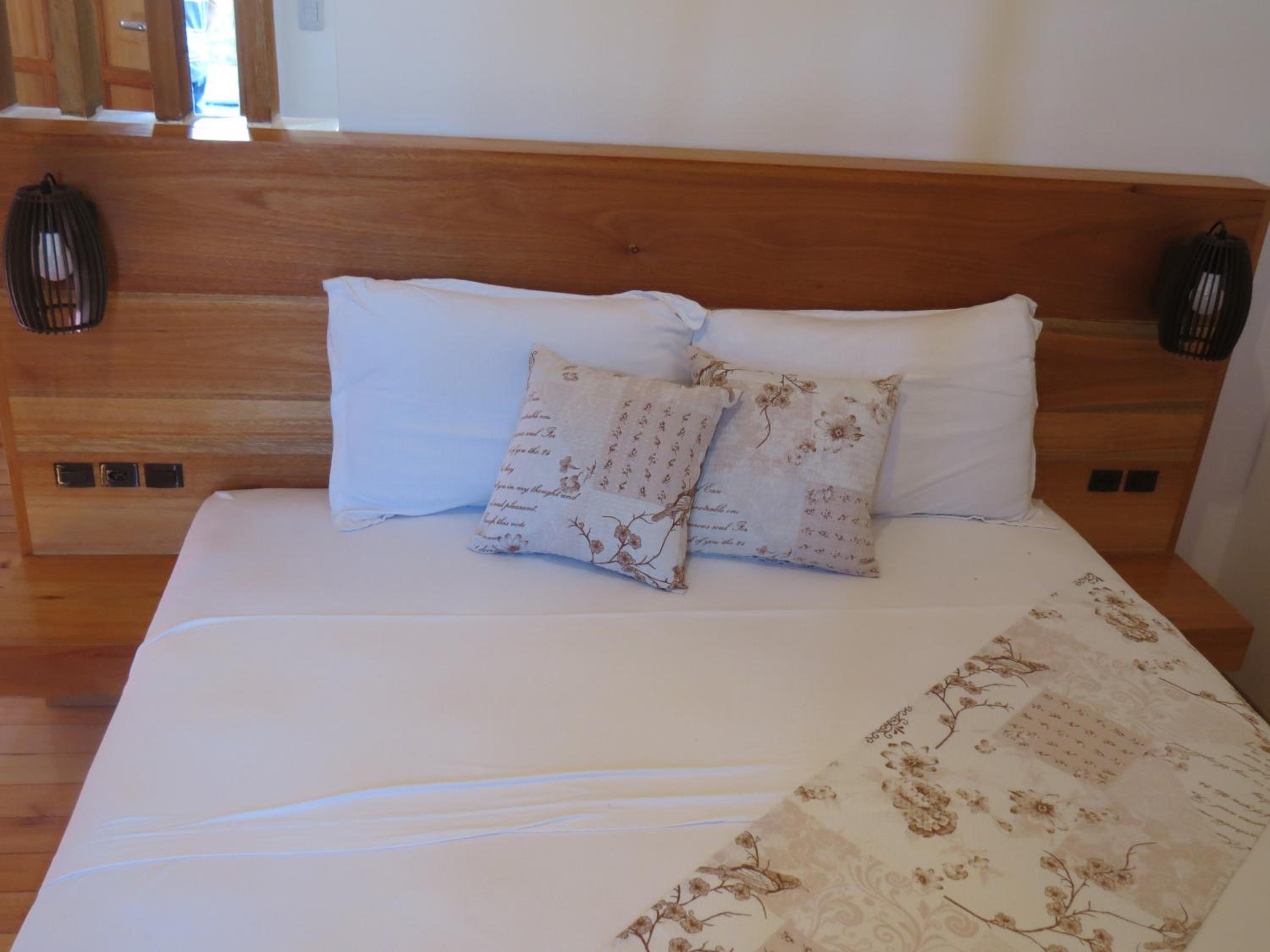 Suite with Mountain View - Photo 5