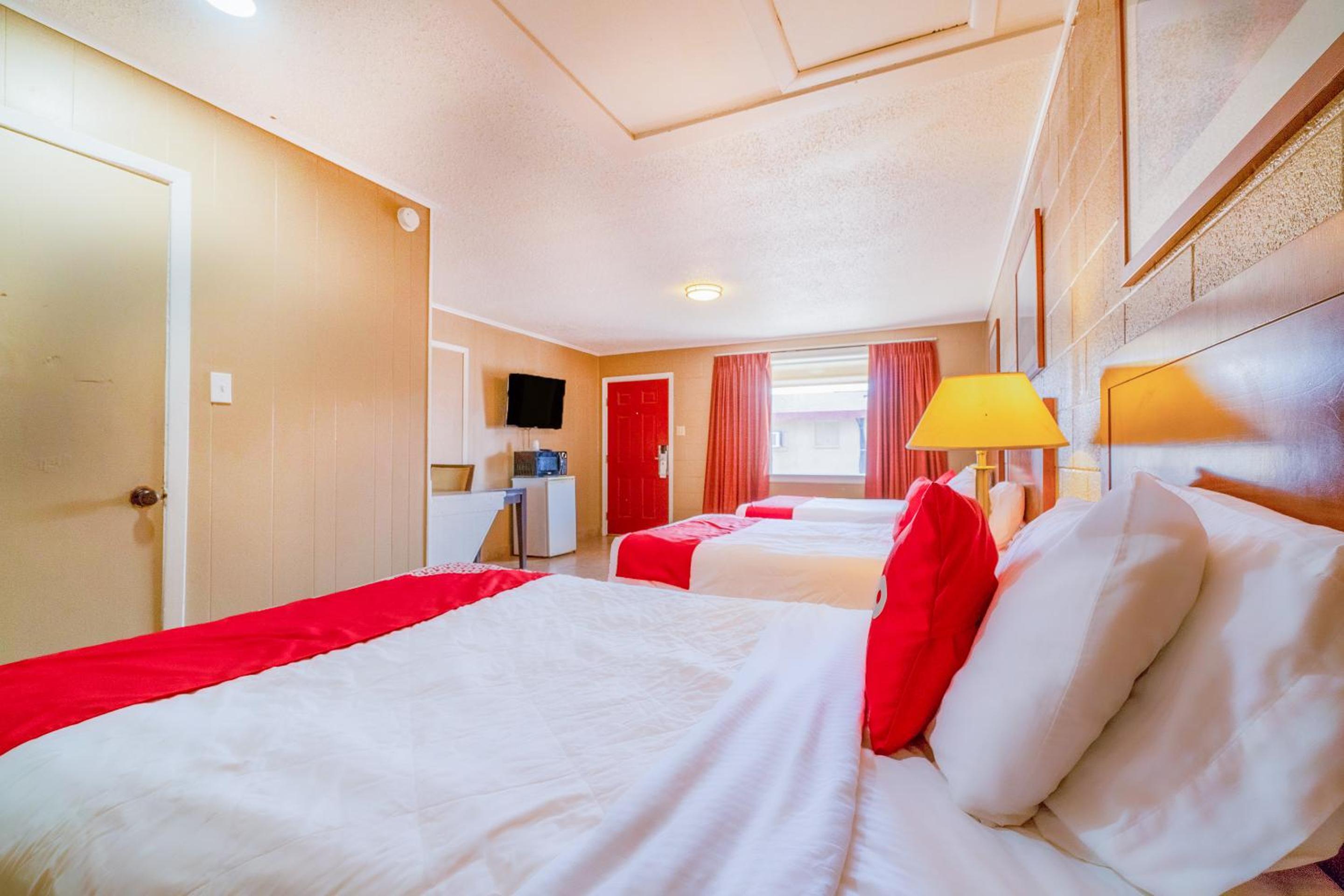 3 Full Bed photo 3