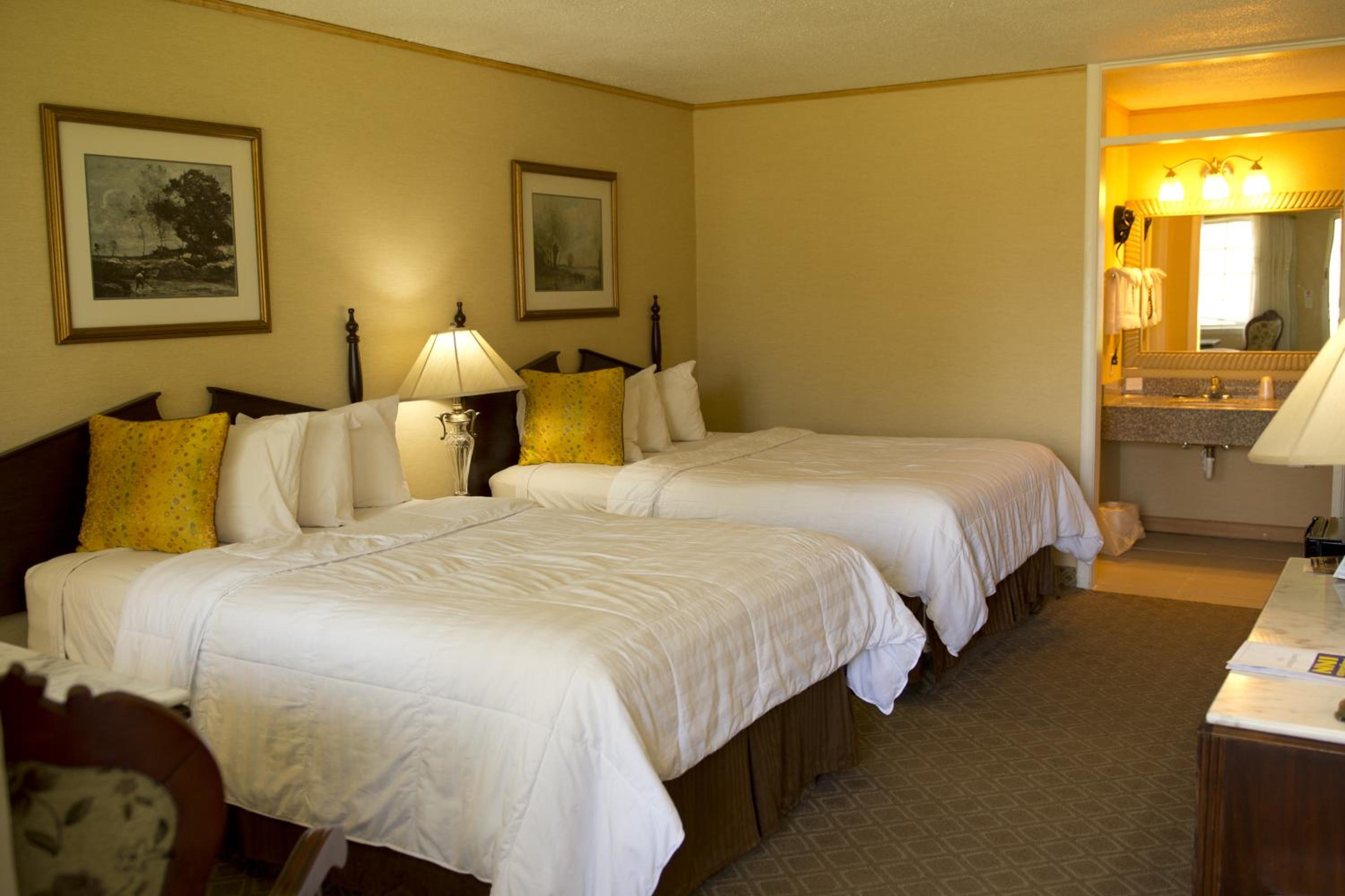 Double Room with Two Double Beds - Non-Smoking - Photo 5