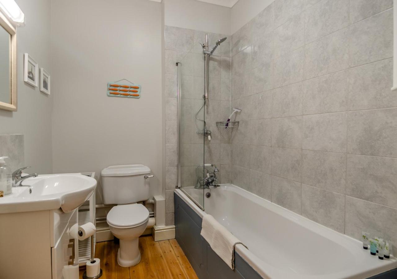 Apartment photo 3