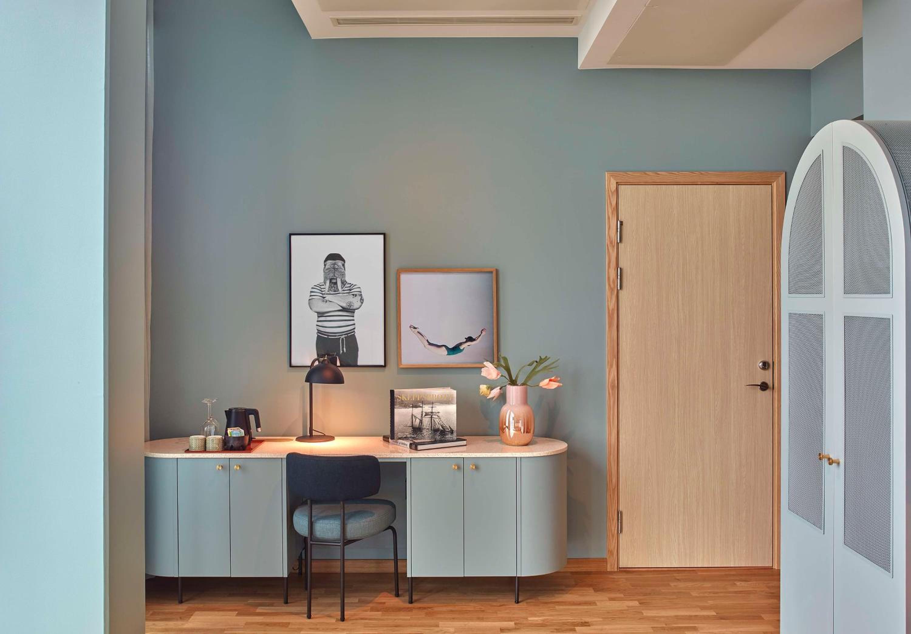 Junior Suite with City View - Photo 6