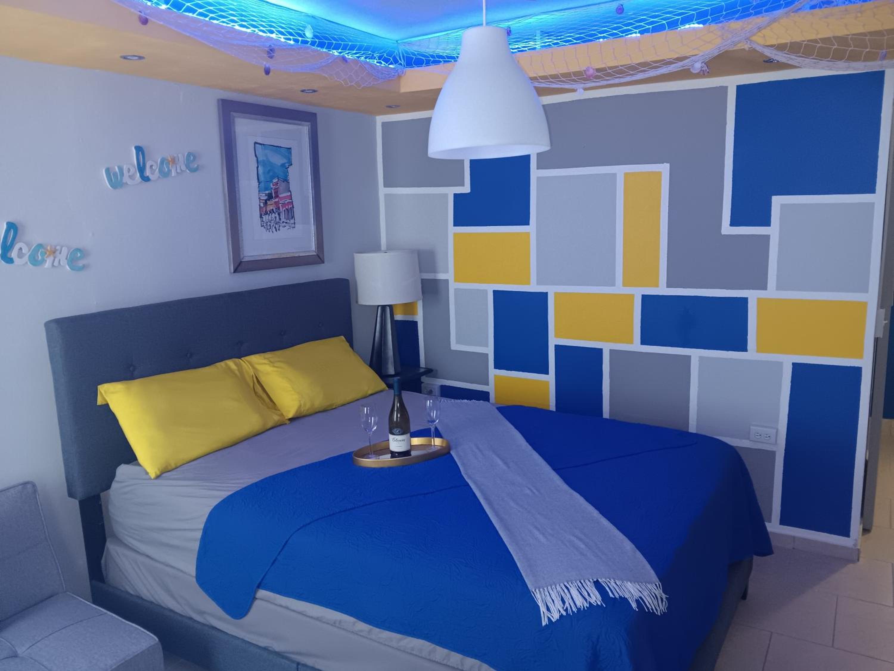 Deluxe Apartment photo 2