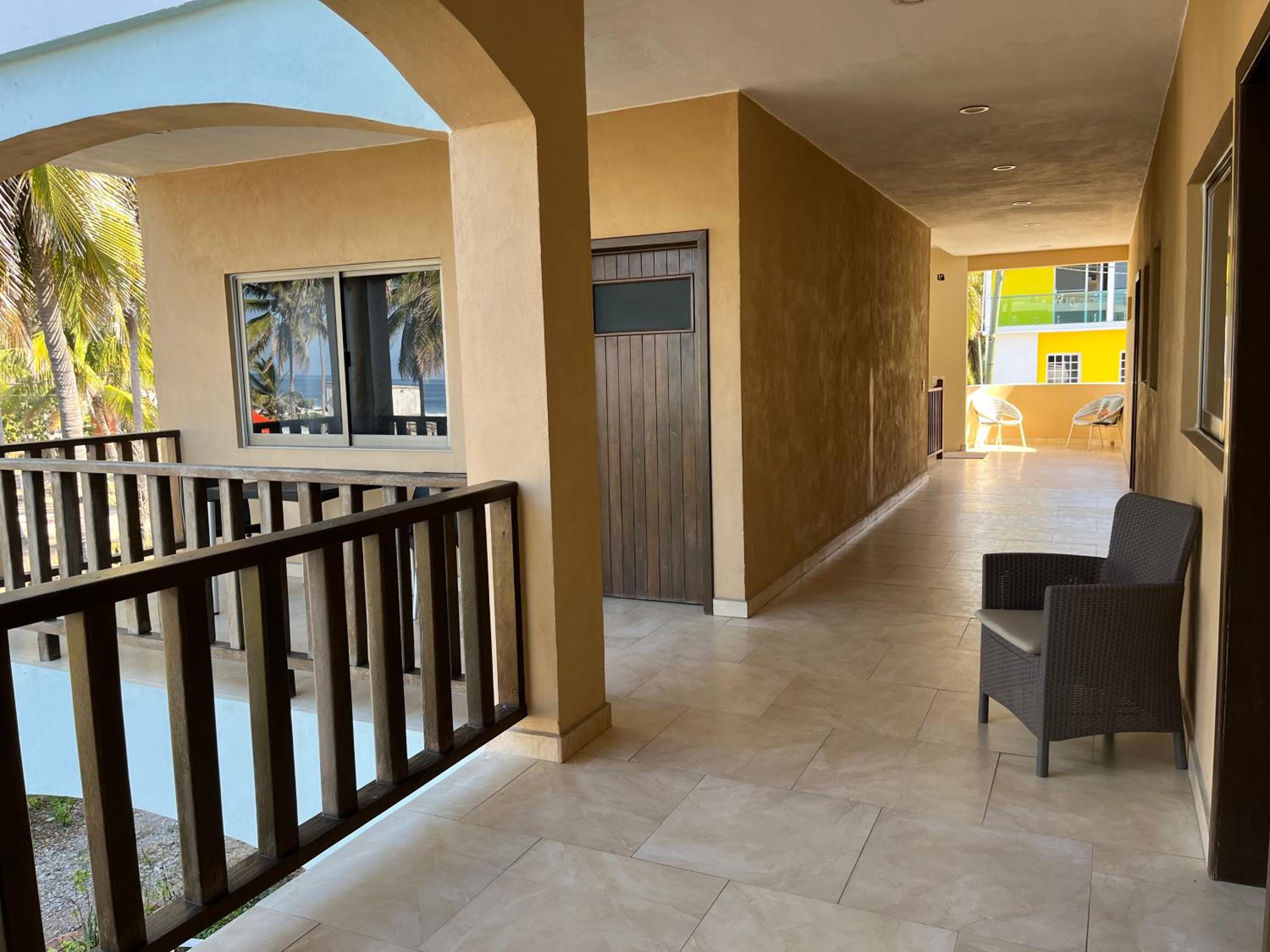 Superior Triple Room with Sea View - Photo 12