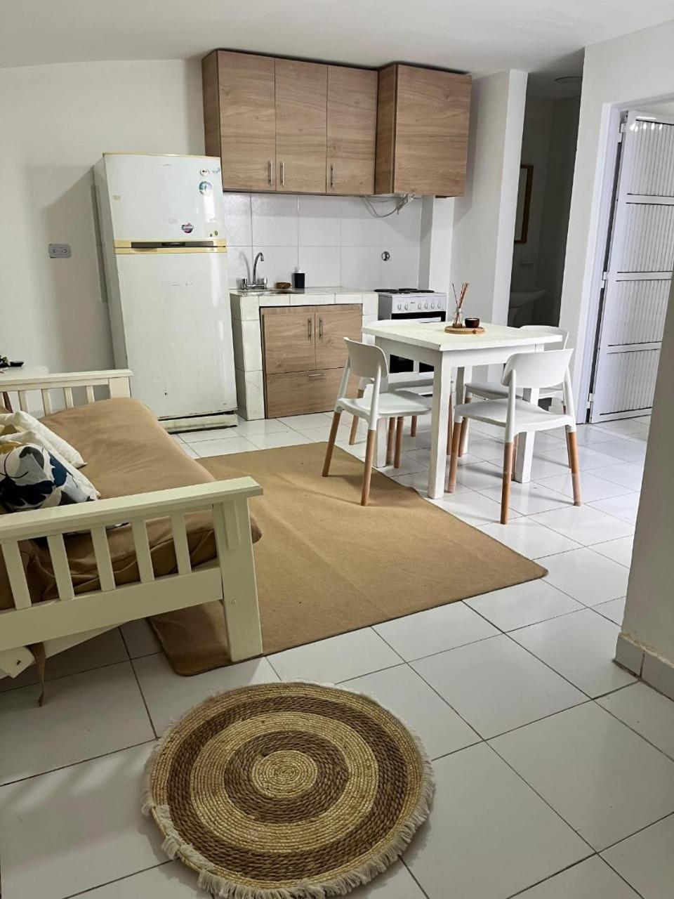 Apartment photo 3