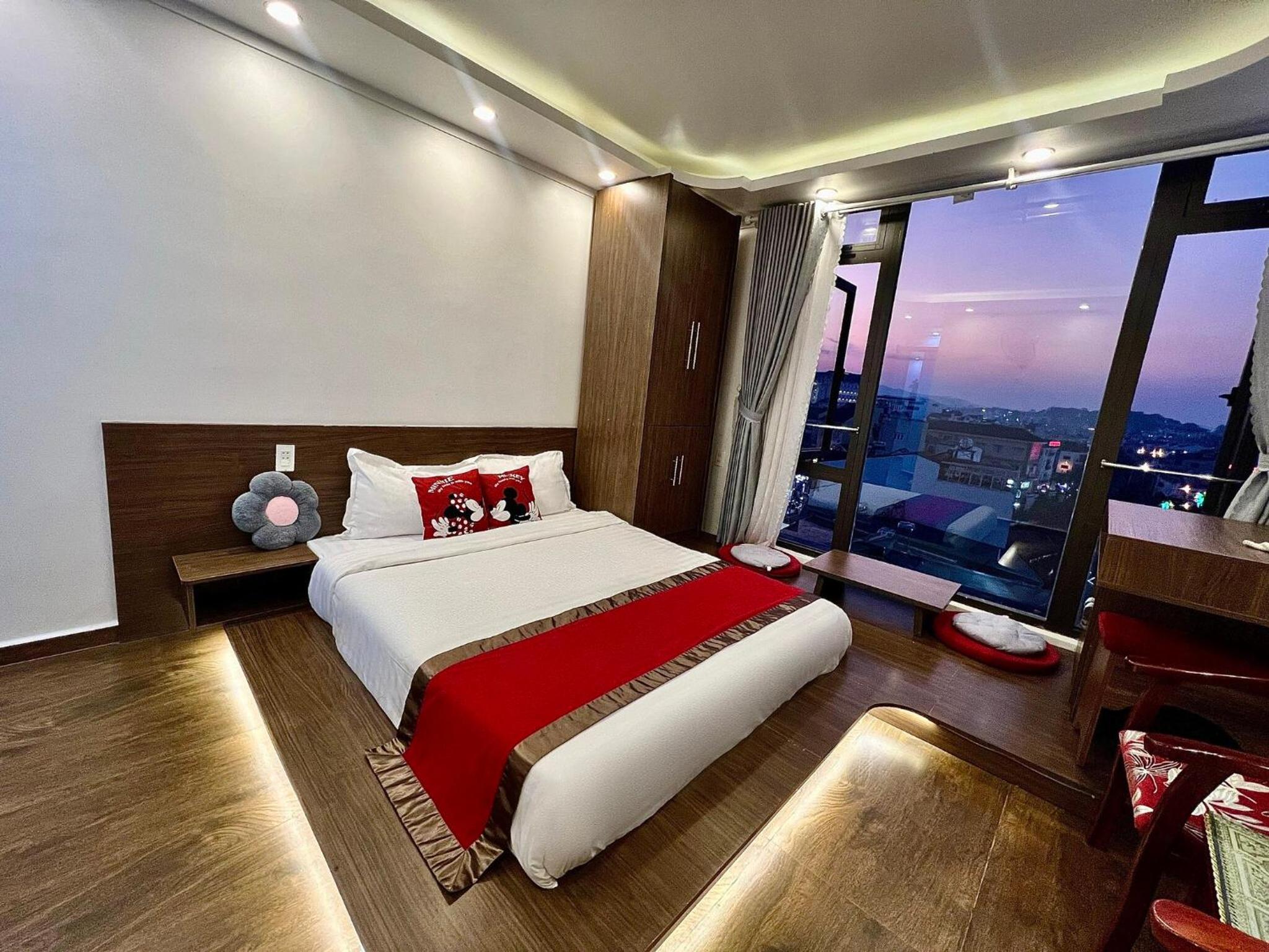 Suite with City View photo 3