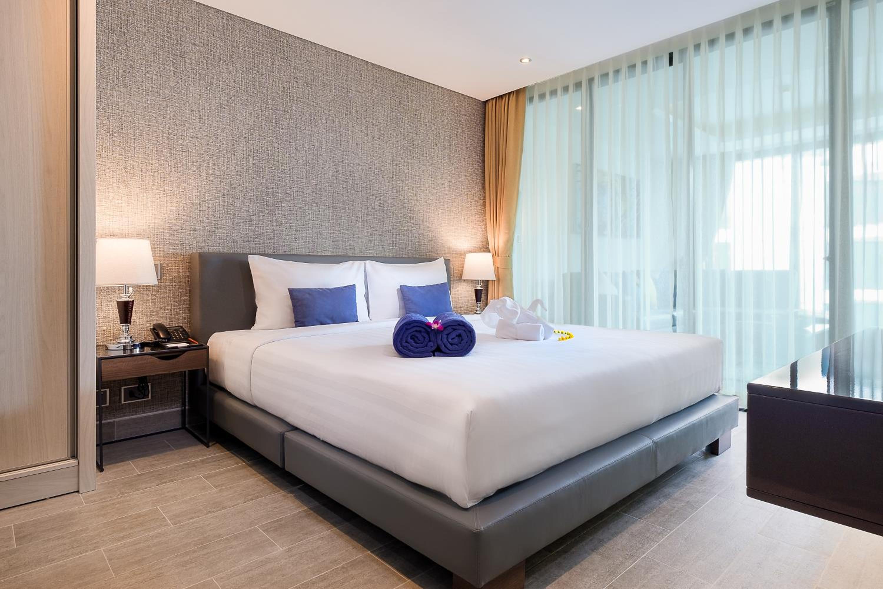 Suite with Pool View
