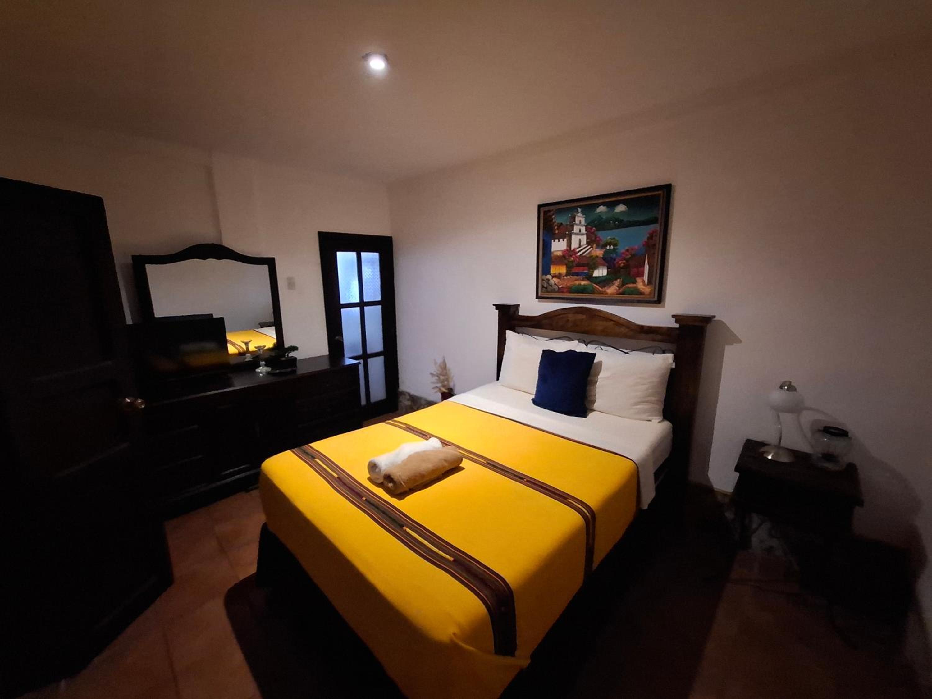 Double Room With Private Bathroom photo 1