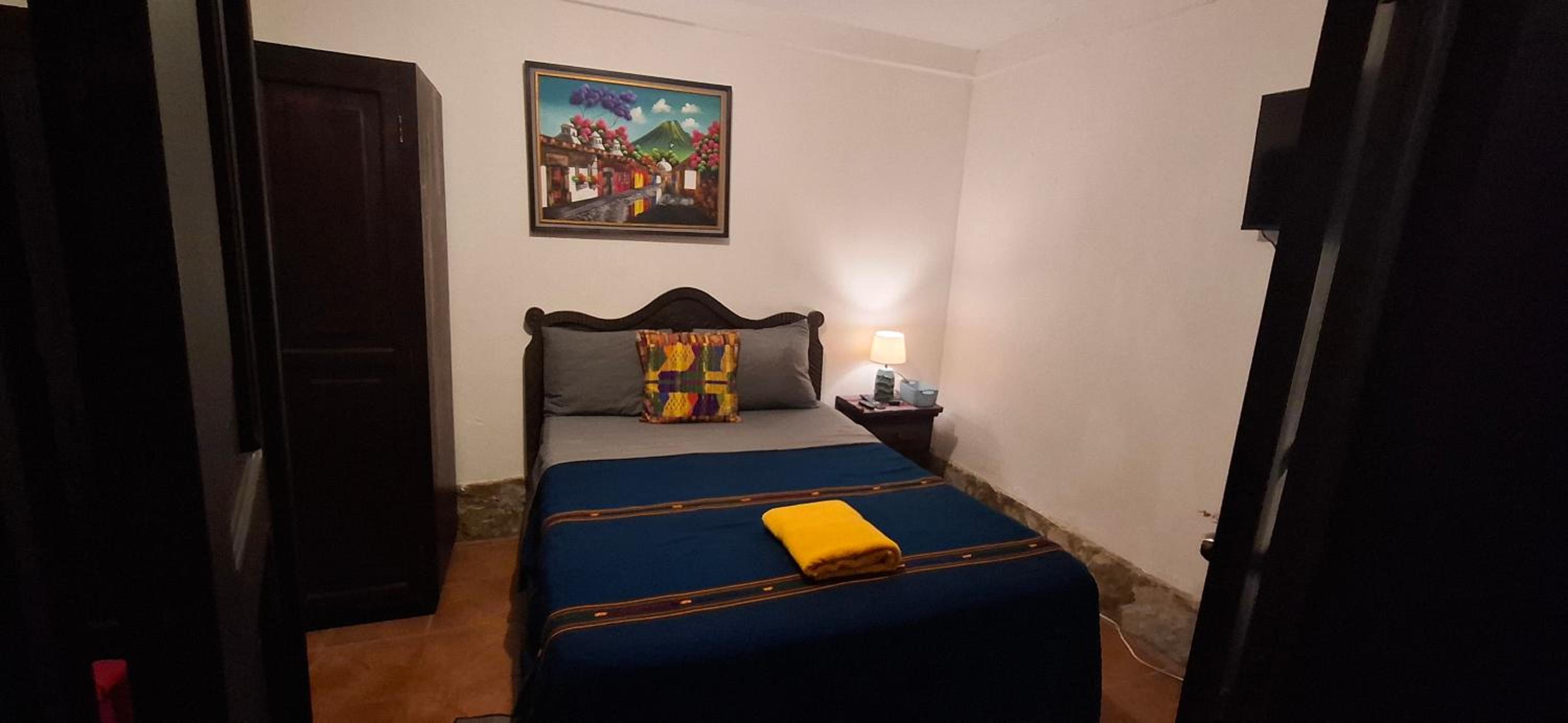 Double Room With Shared Bathroom photo 2