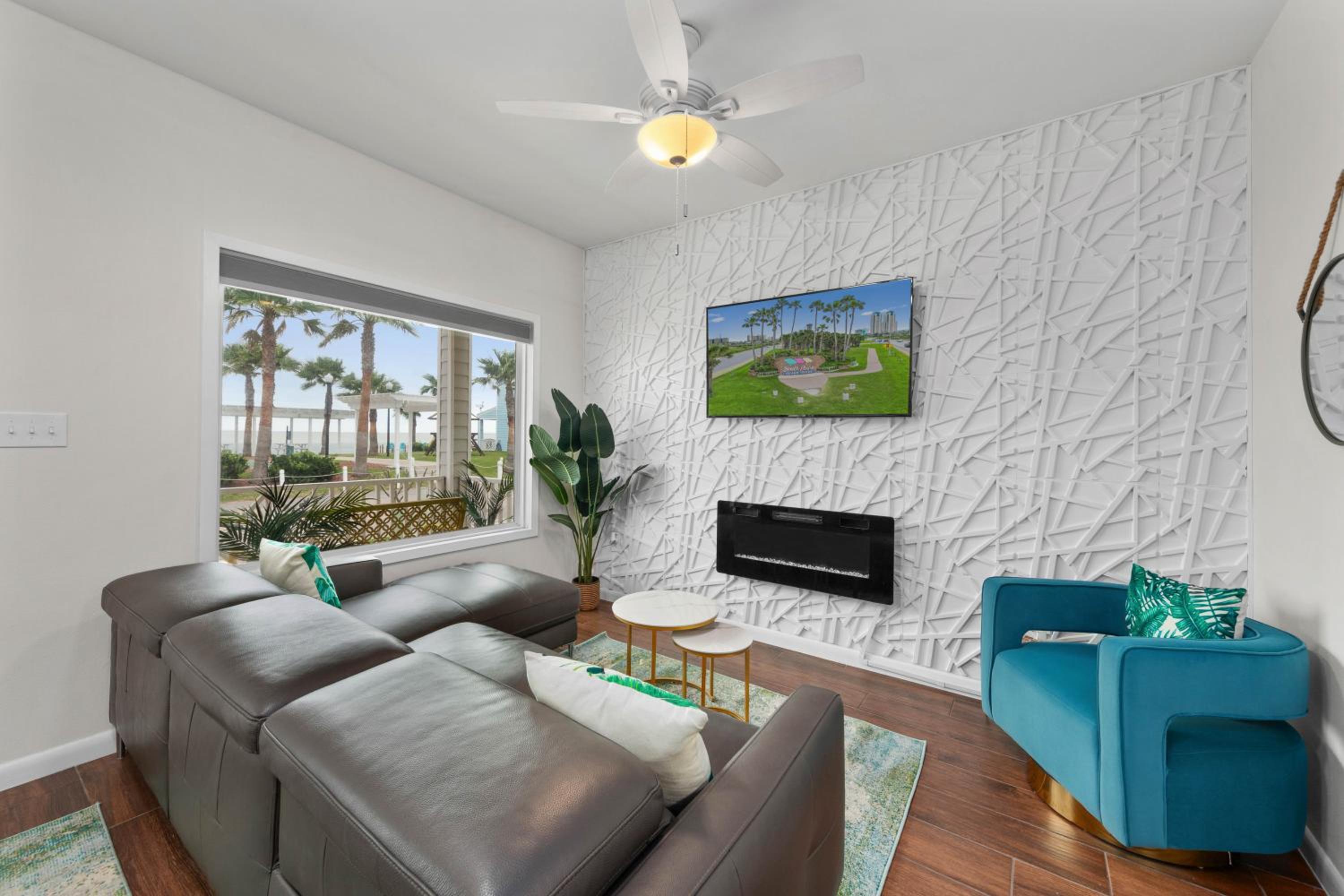 Three-Bedroom House photo 1