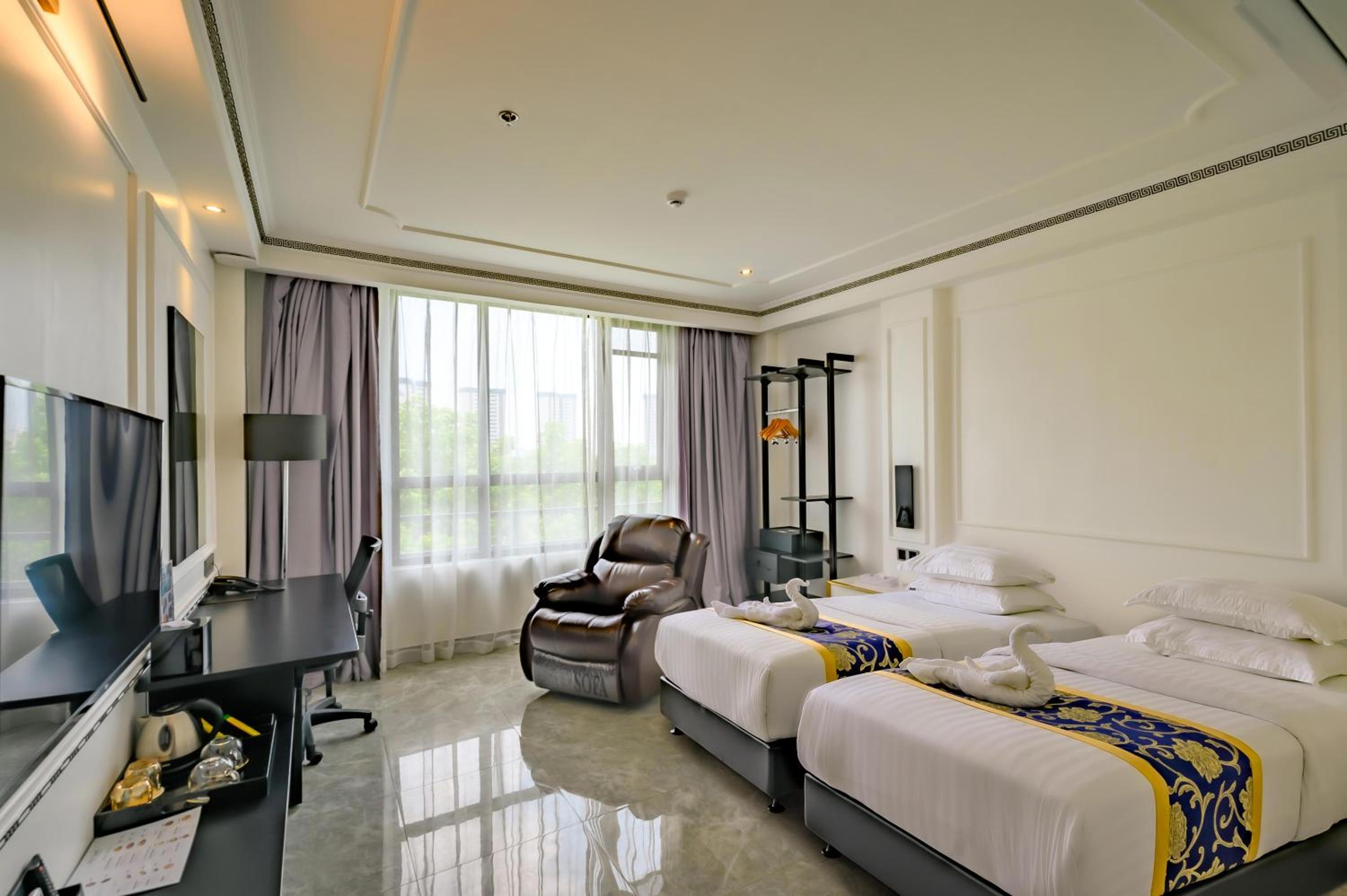 Premier Double Room - Photo 7