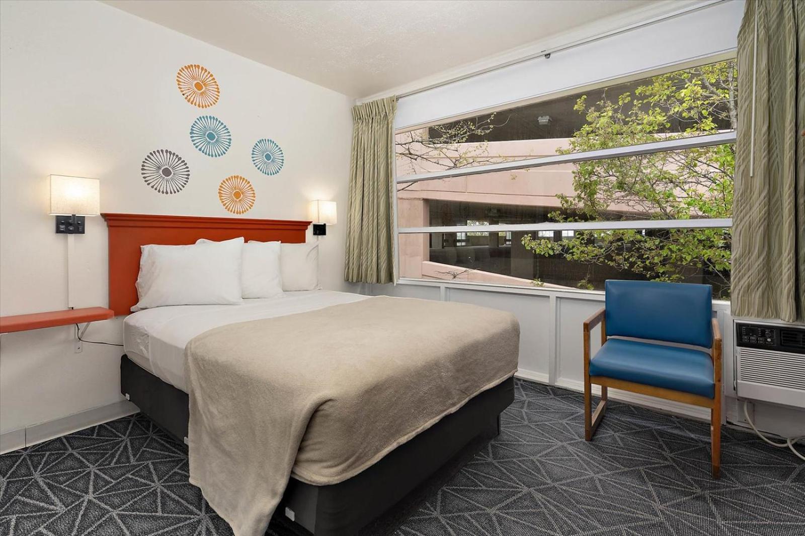 Economy  Room with 1 double bed - Photo 6