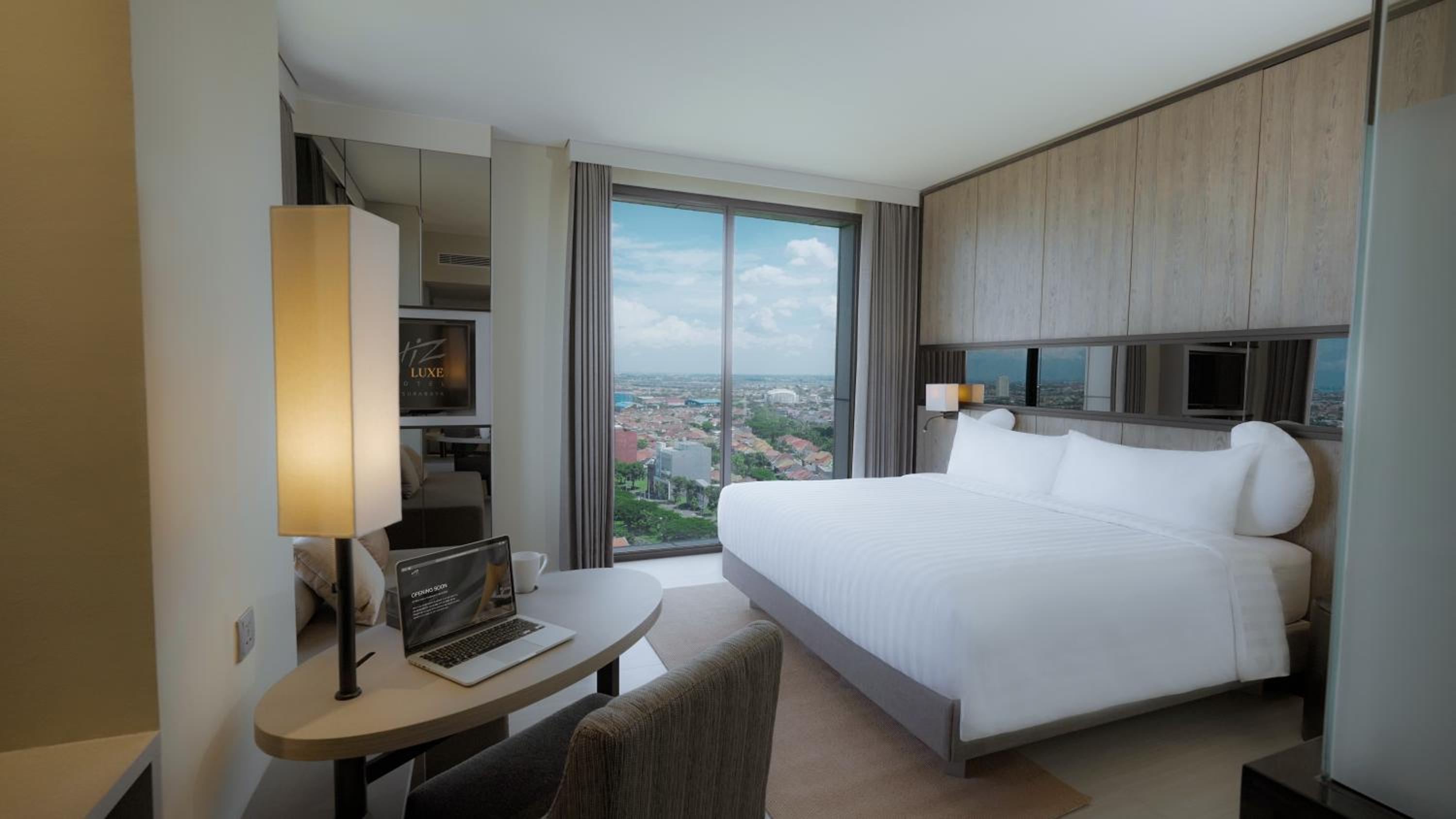 Grand Deluxe - Photo 1