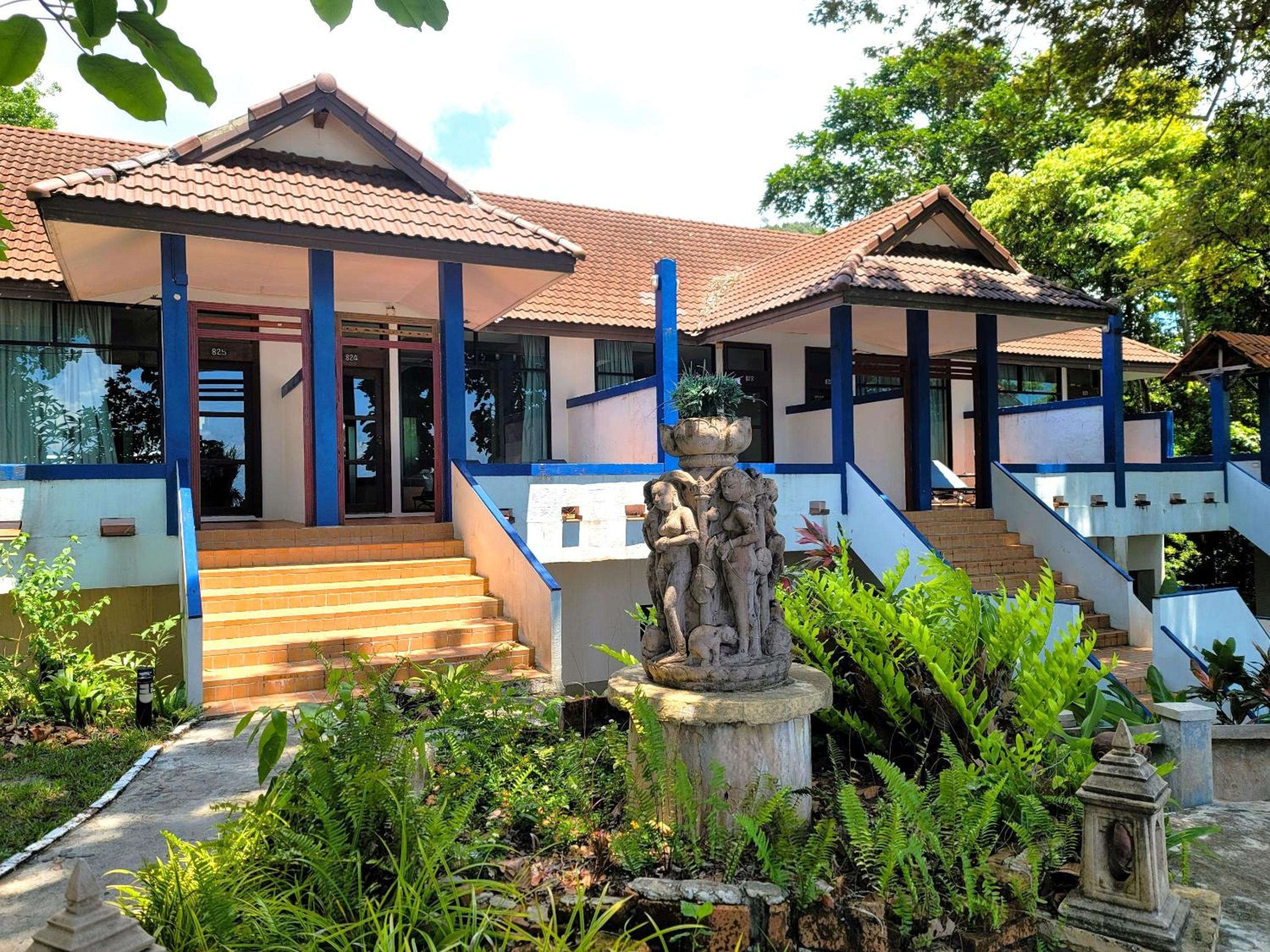 Deluxe Ocean View - Photo 9