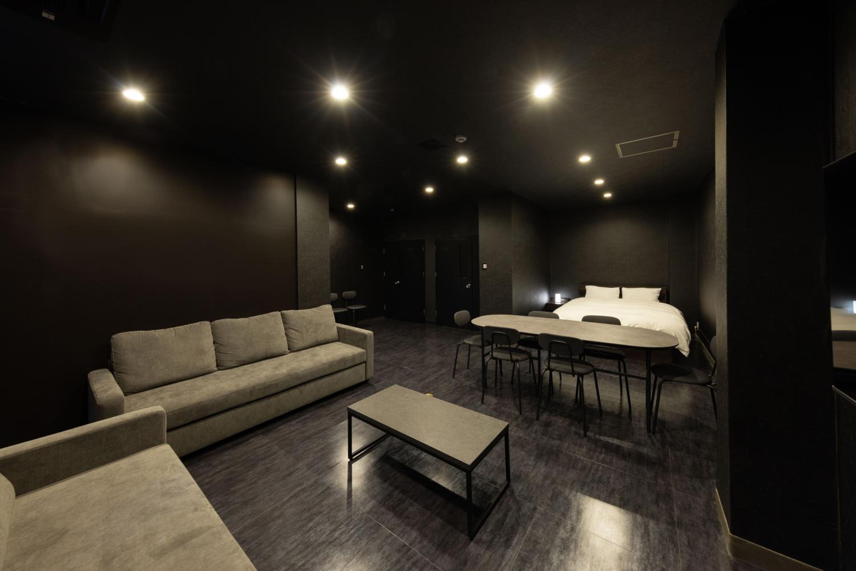 Suite with Balcony photo 1