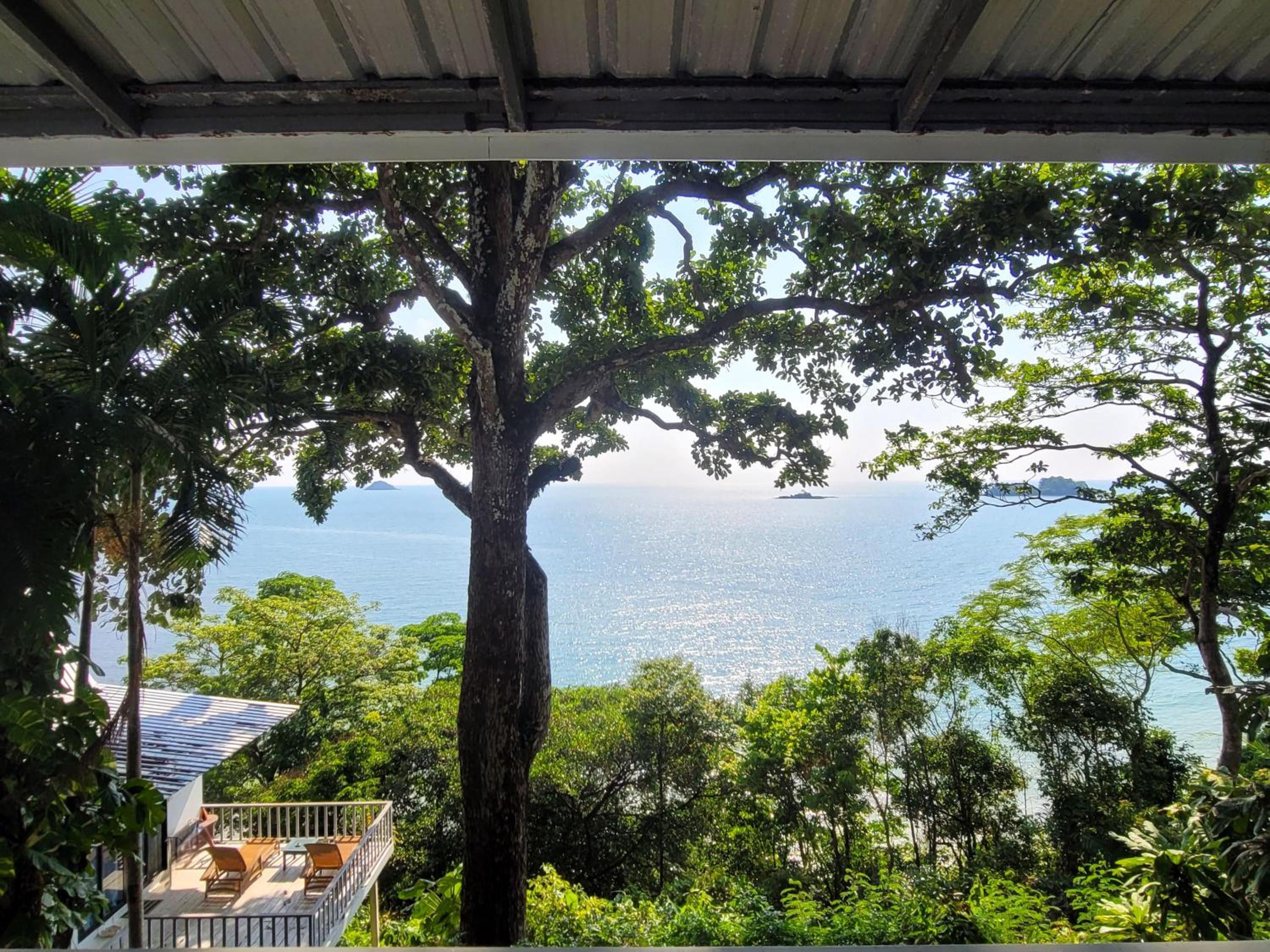 Deluxe Suite Ocean View - Photo 8