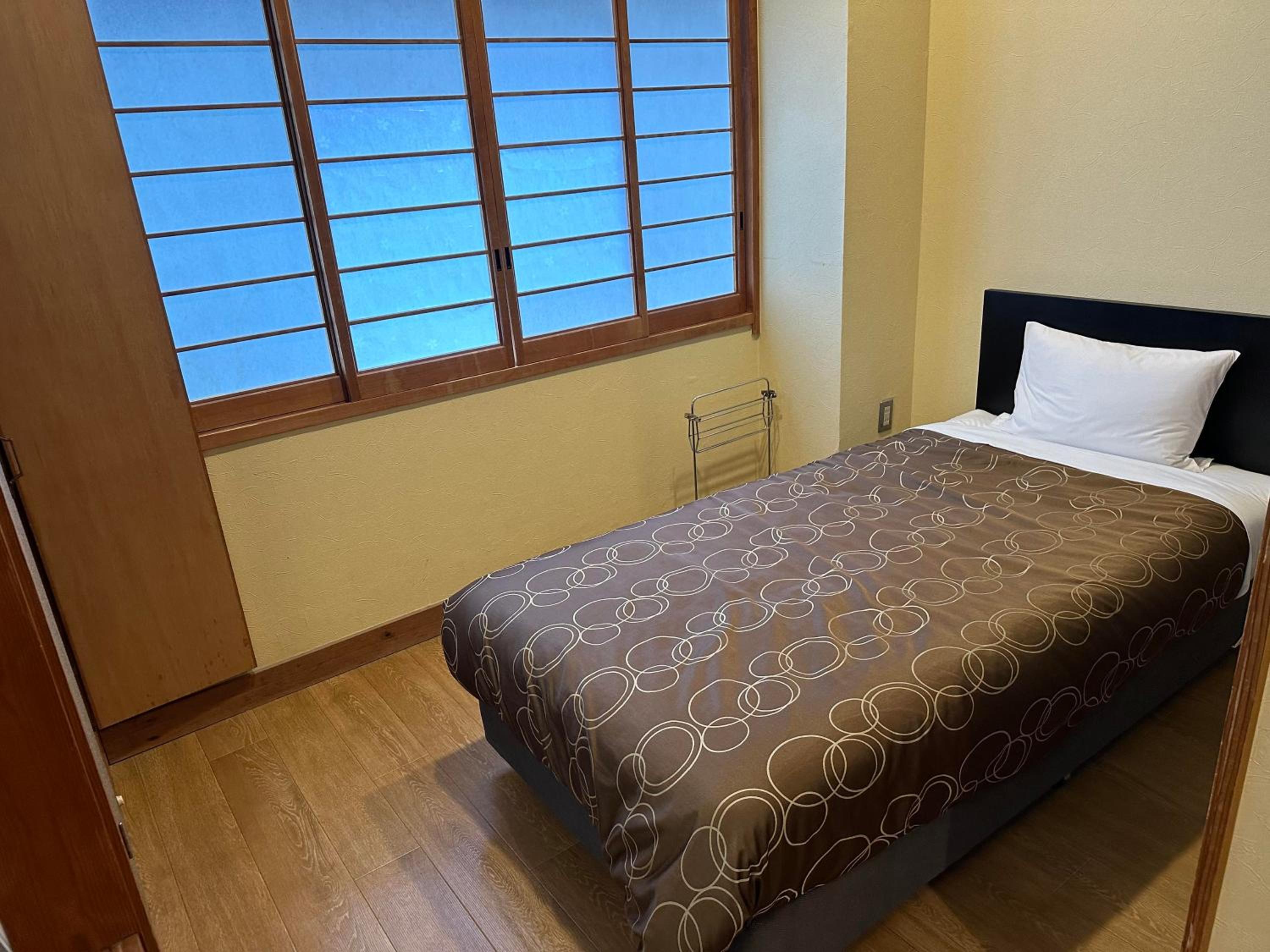 Japanese-Western Room 206,208 - Photo 5
