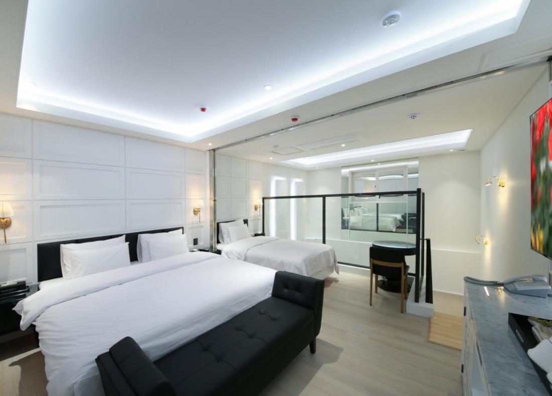 Family Spa Suite photo 2