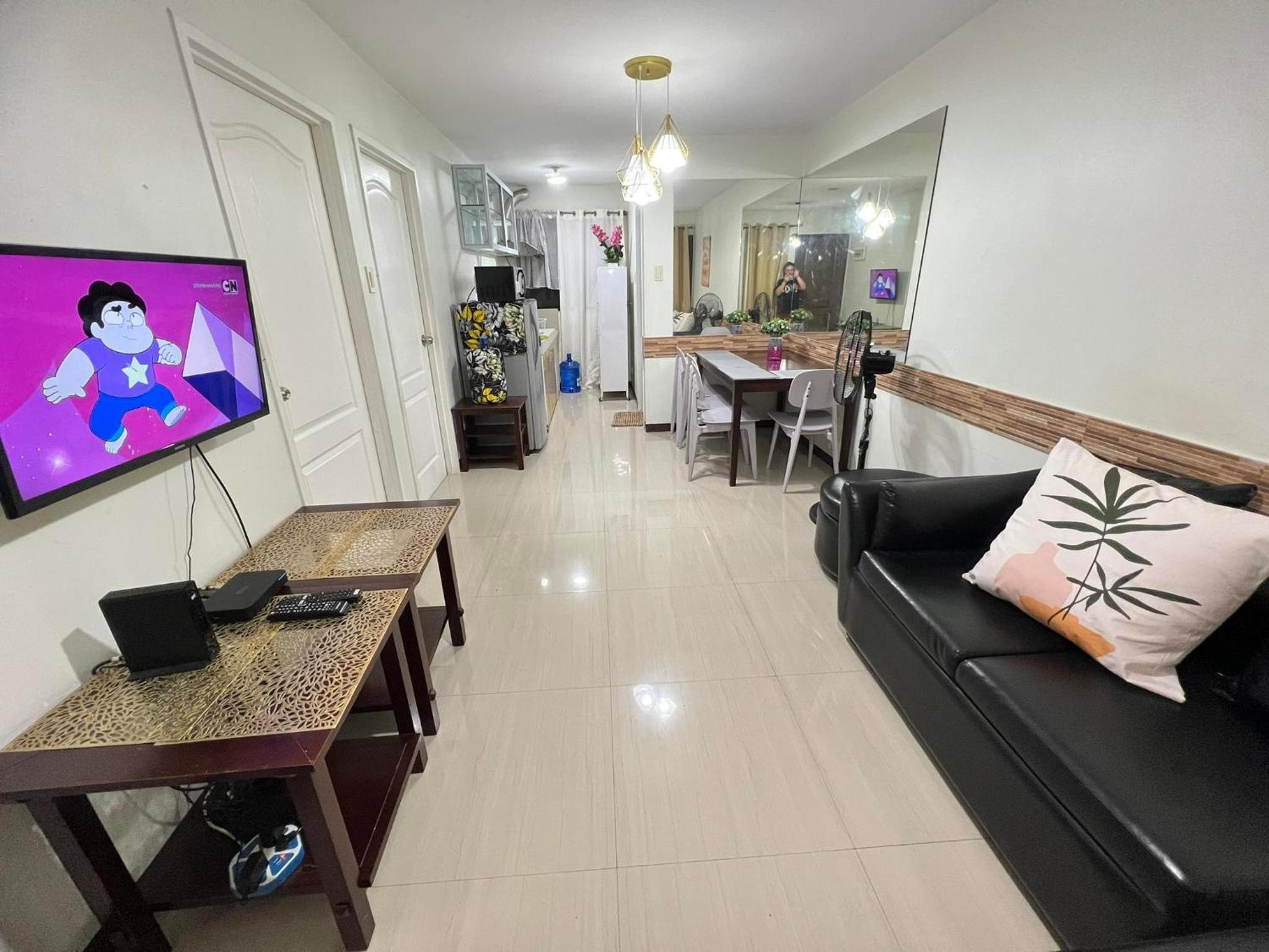 Two-Bedroom Apartment with Pool View photo 3