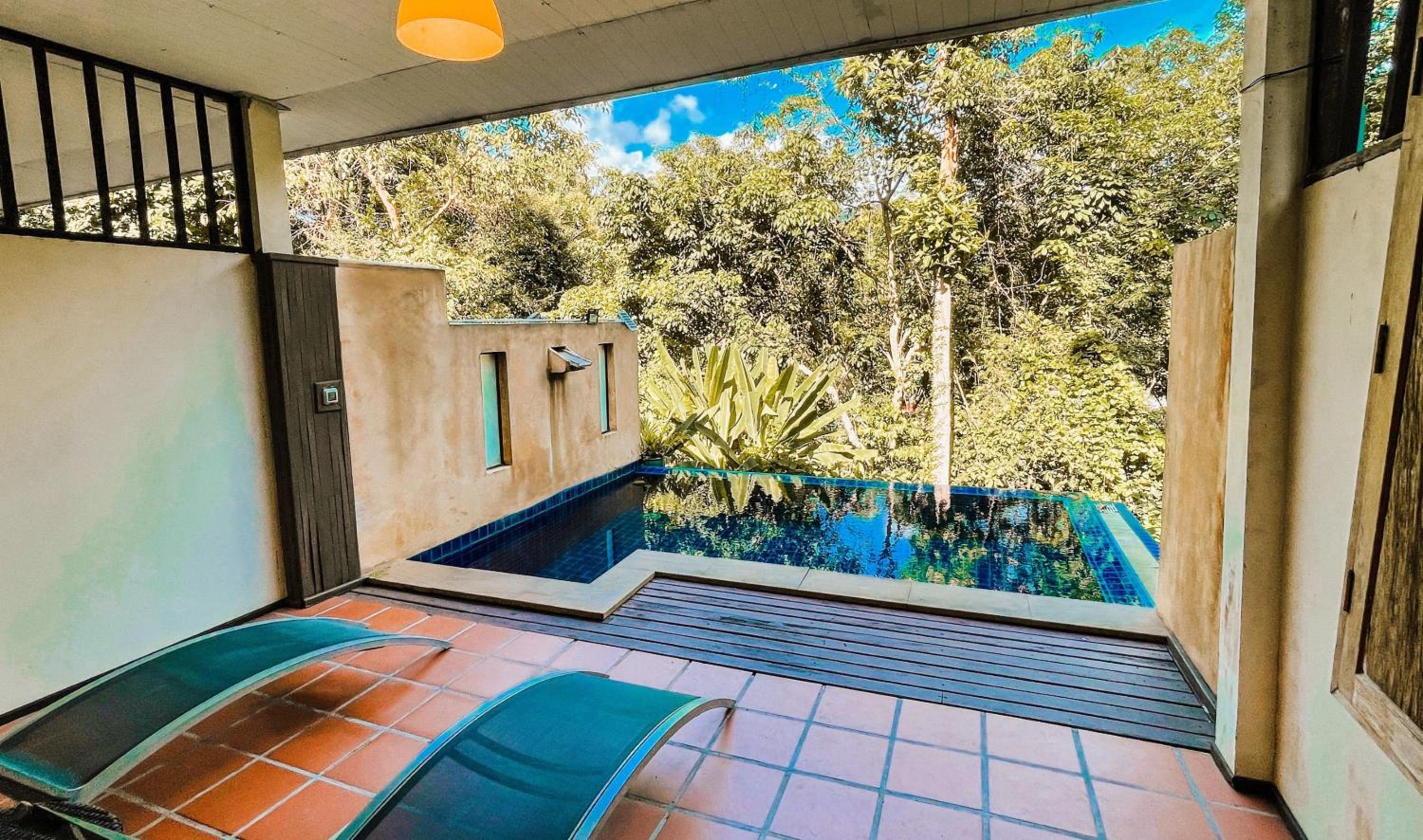 Deluxe Double Room with Private Pool - Photo 4