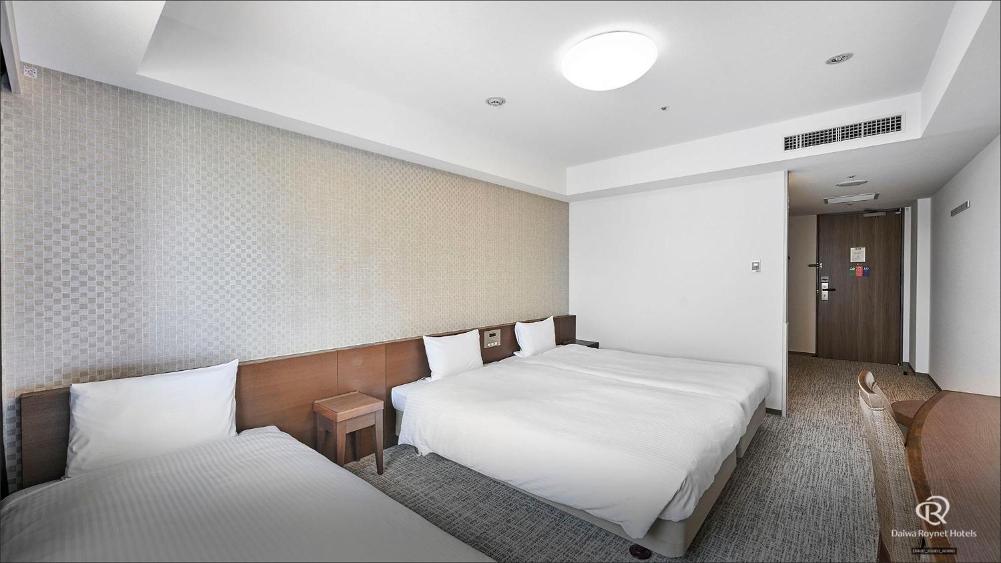 Hollywood Twin Room with Sofa Bed - Non-Smoking - Photo 9