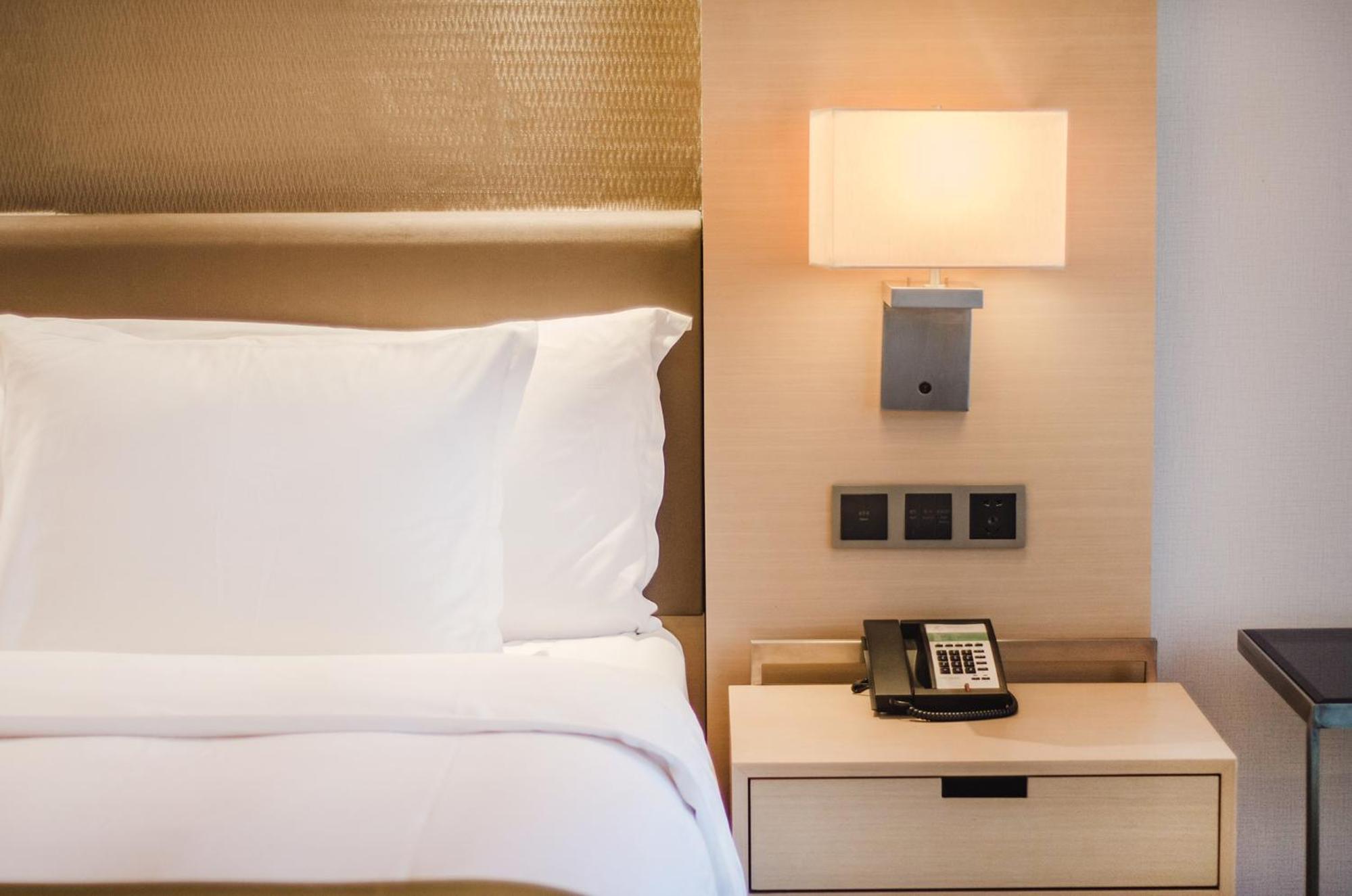 High Floor Standard Twin Room photo 1
