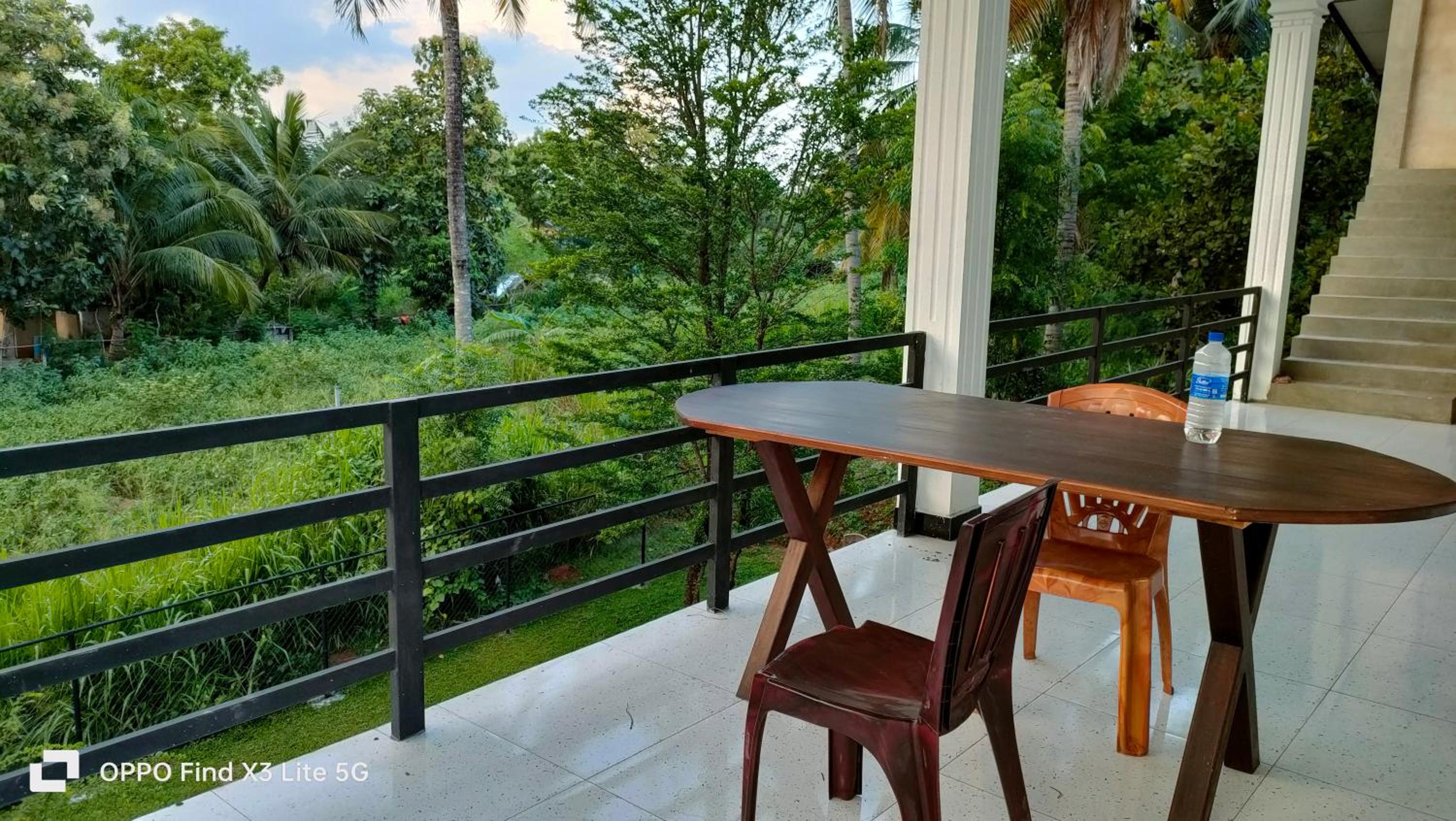 Double Room With Balcony photo 1