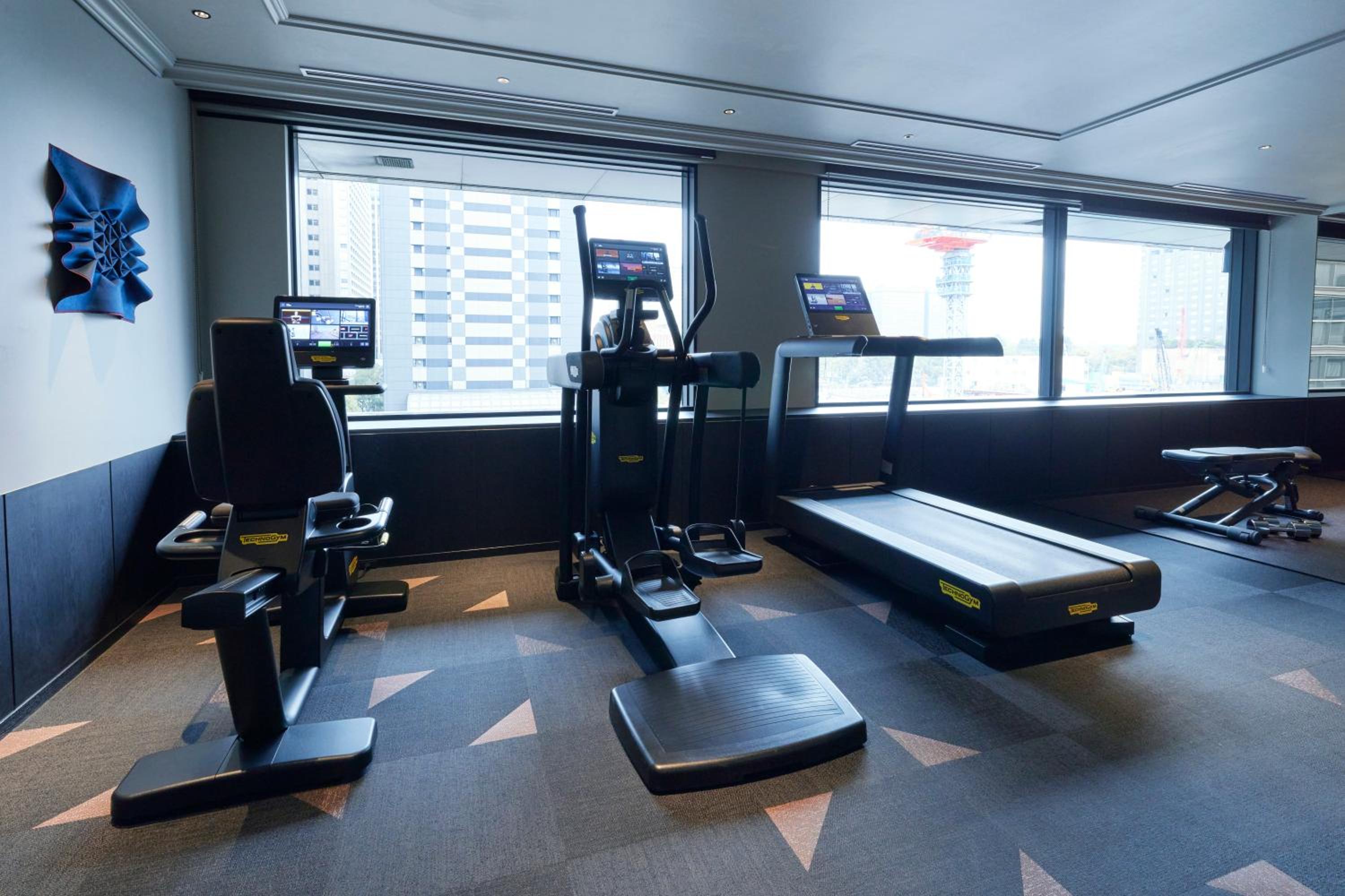 Privilege Twin Room (Lounge Access) thumbnail 6