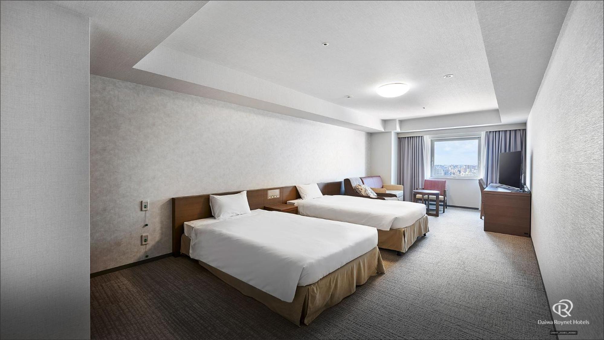 Universal Twin Room - Non-Smoking - Photo 1