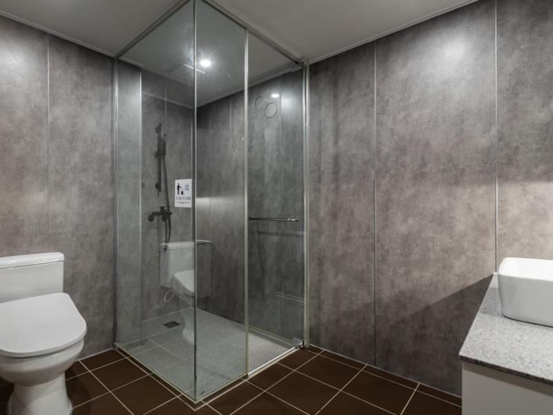 Quadruple Room with Sea View - Photo 6