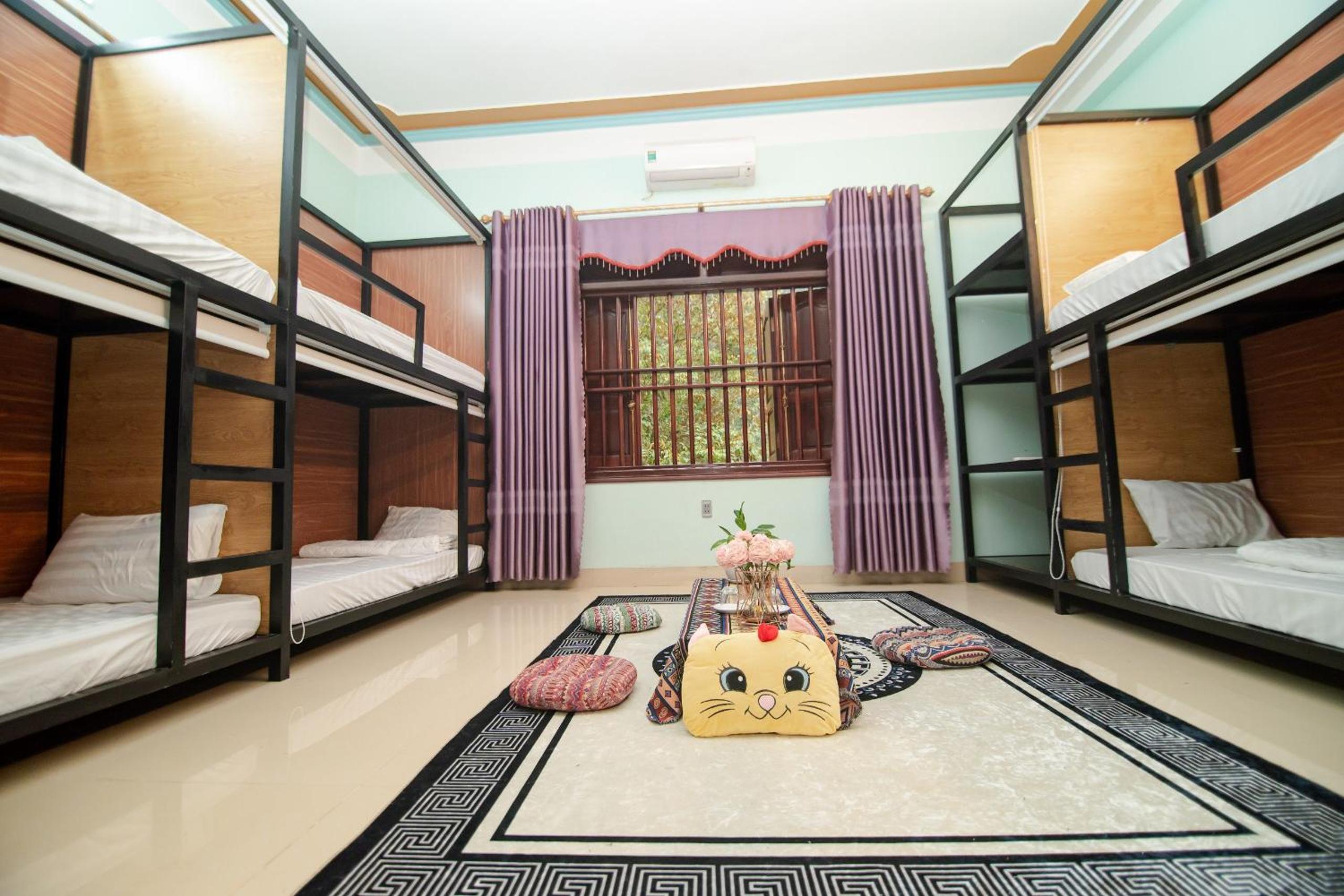 Bed in 8-Bed Mixed Dormitory Room photo 3