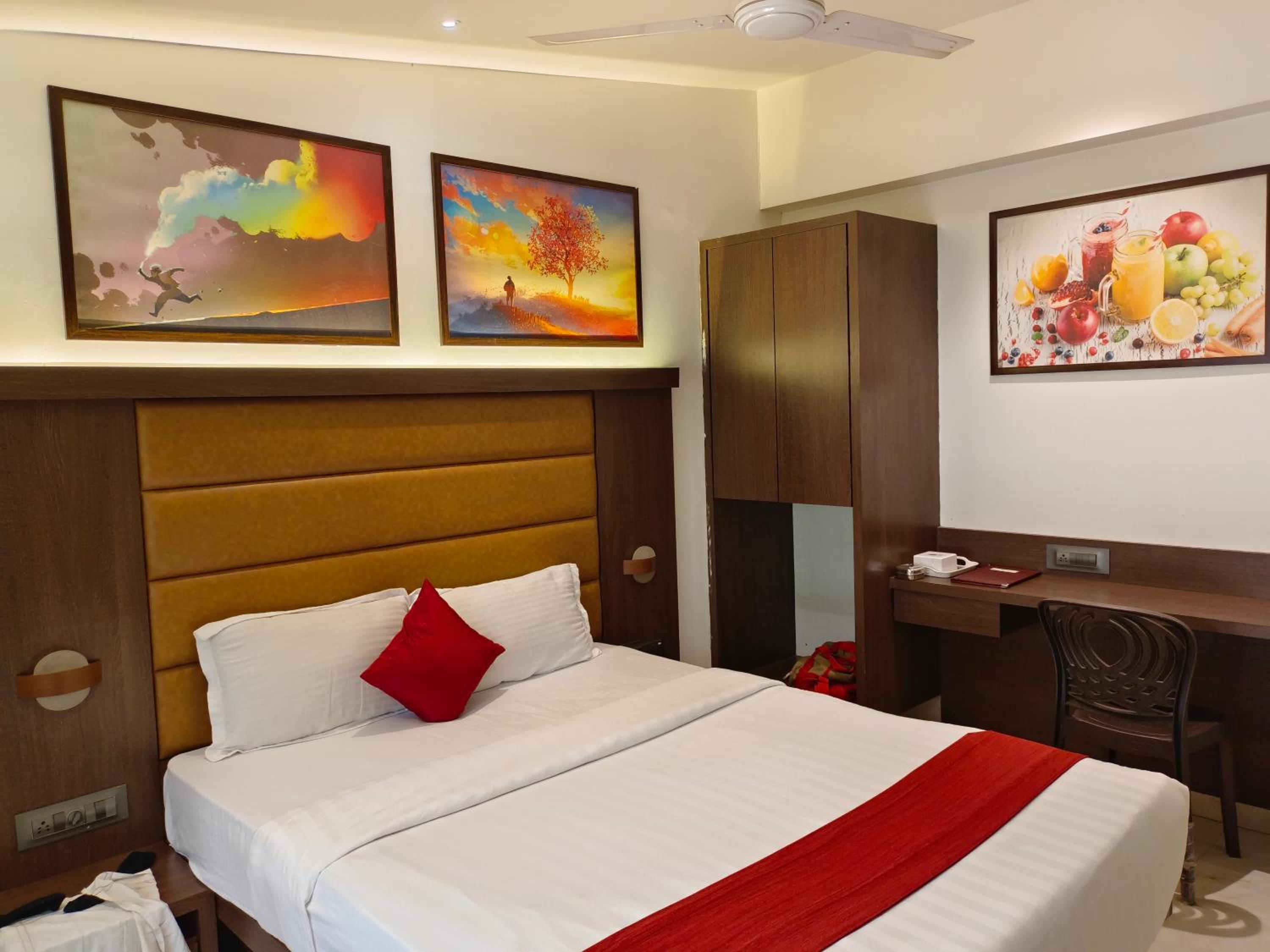 Deluxe Double Room - Photo 1