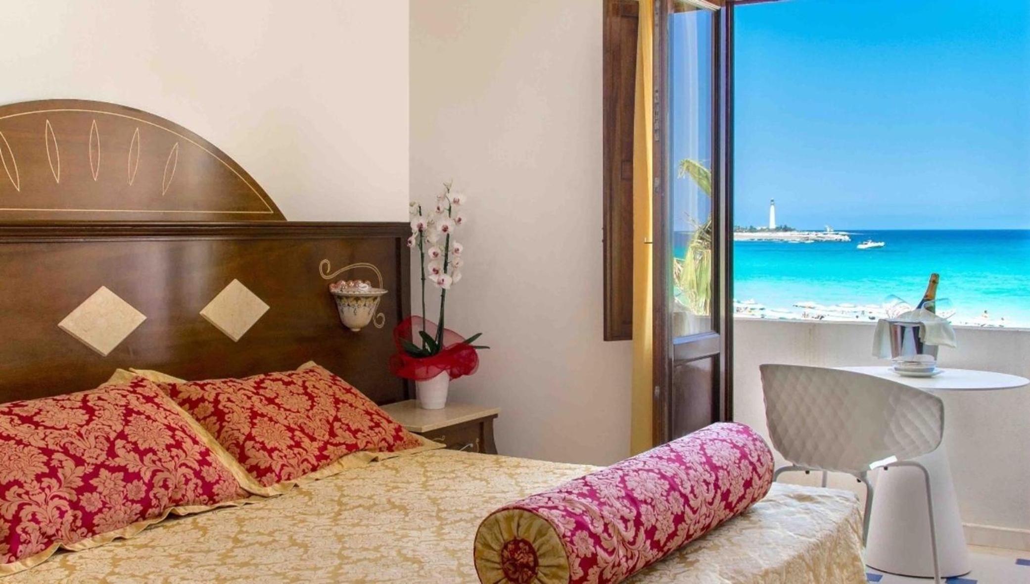 Family Room with Sea View - Photo 1
