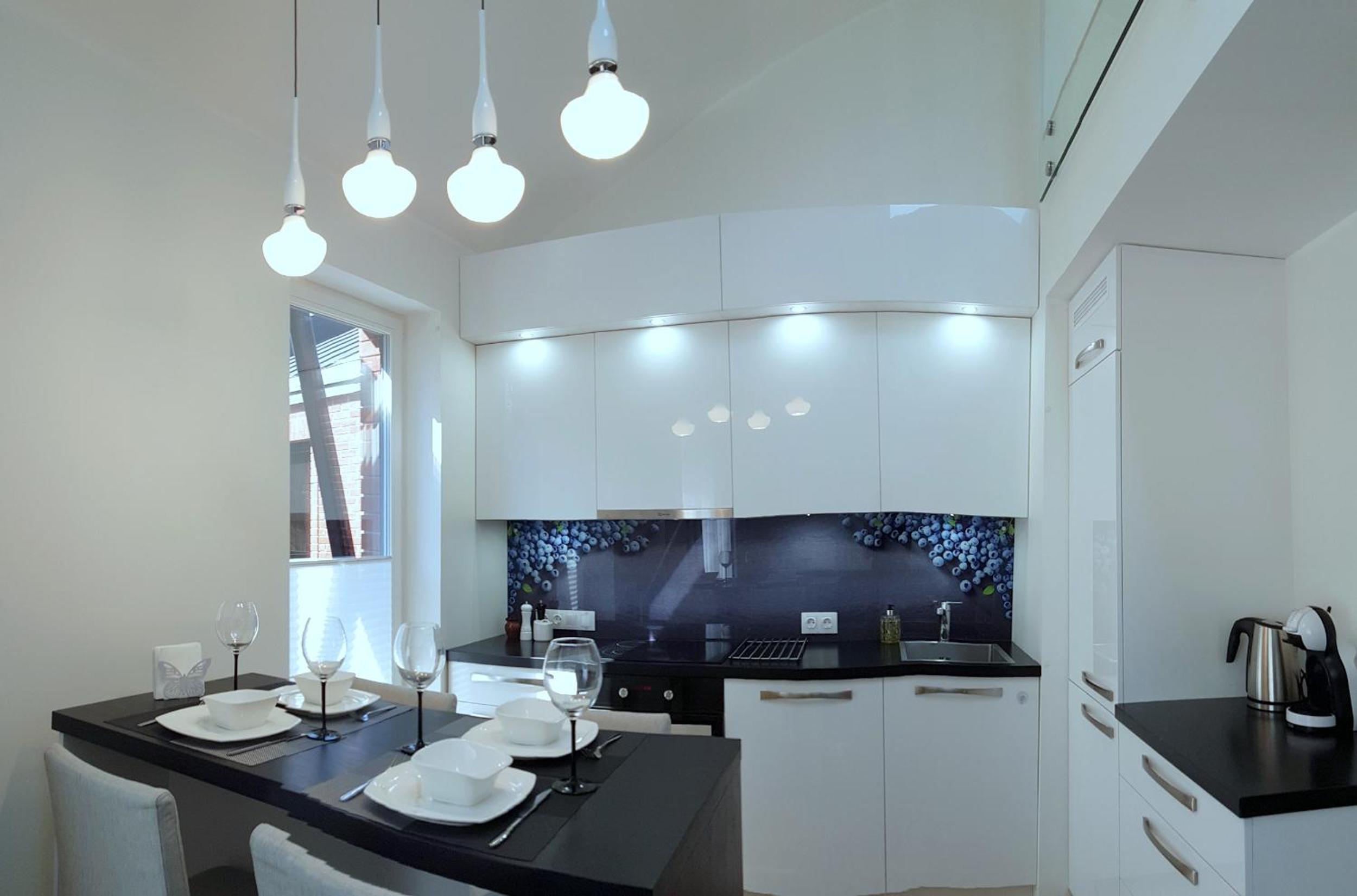 Apartment with Balcony - Photo 27