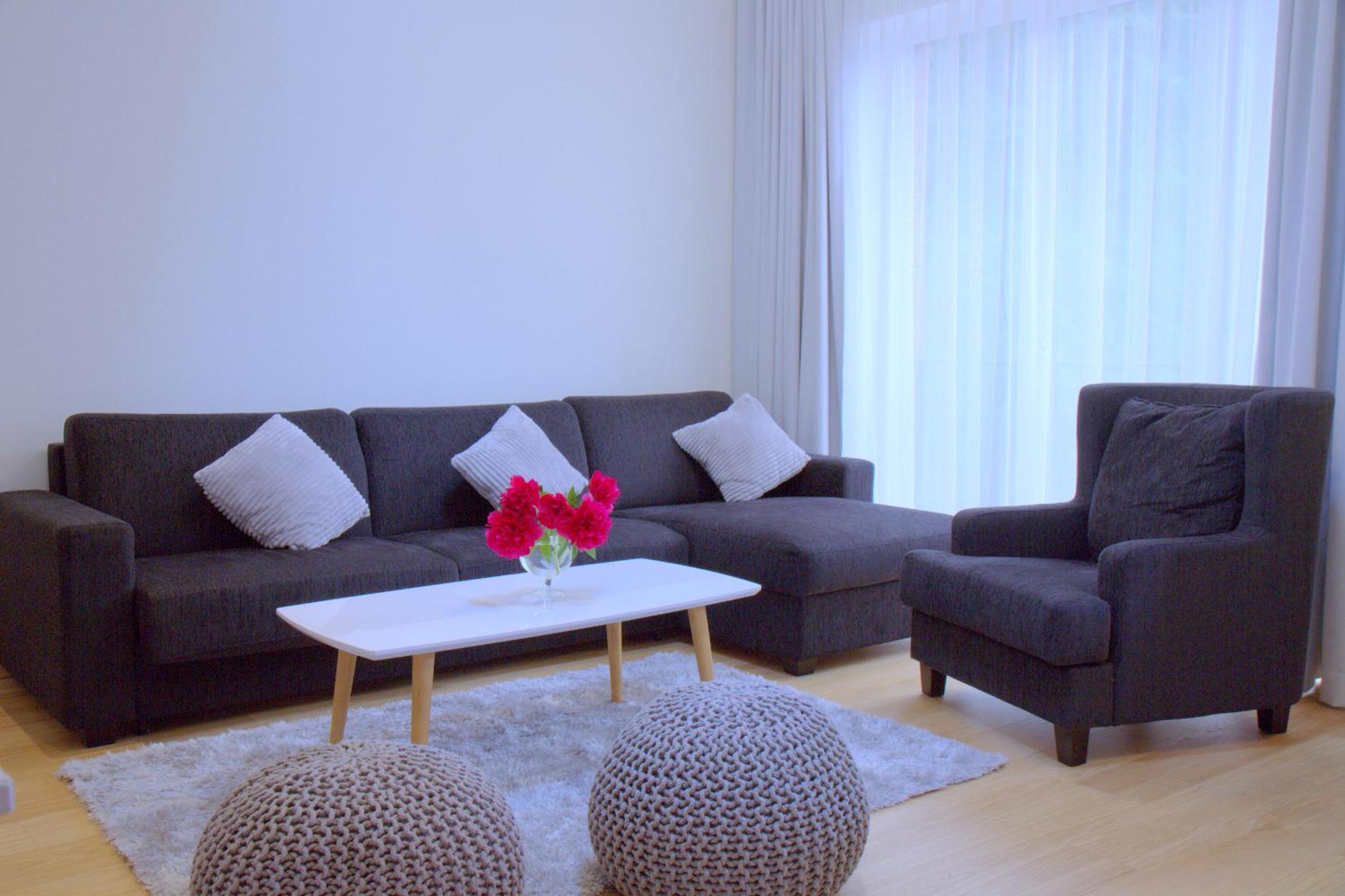 Apartment with Balcony - Photo 16