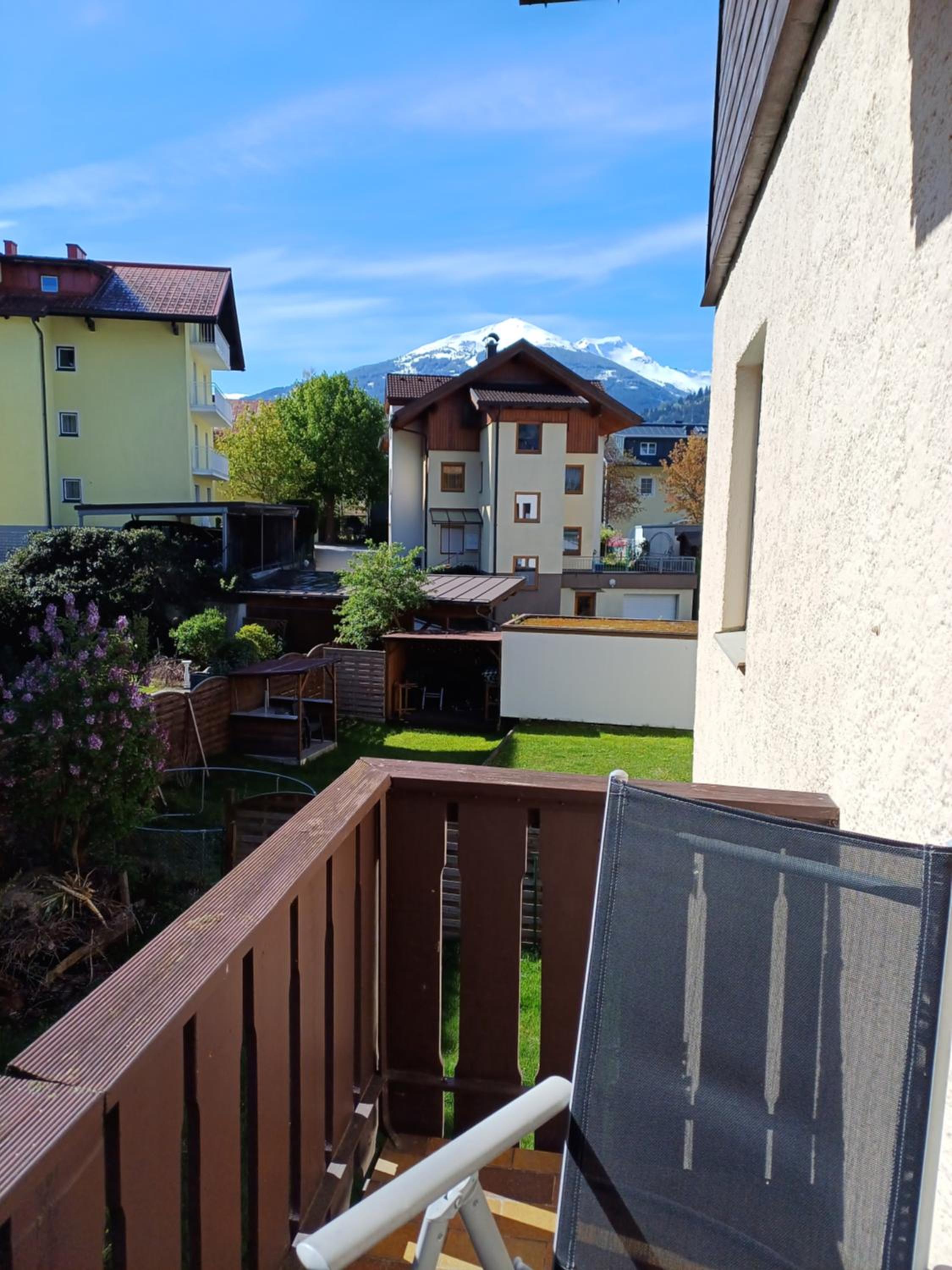 Studio Apartment with Balcony photo 2