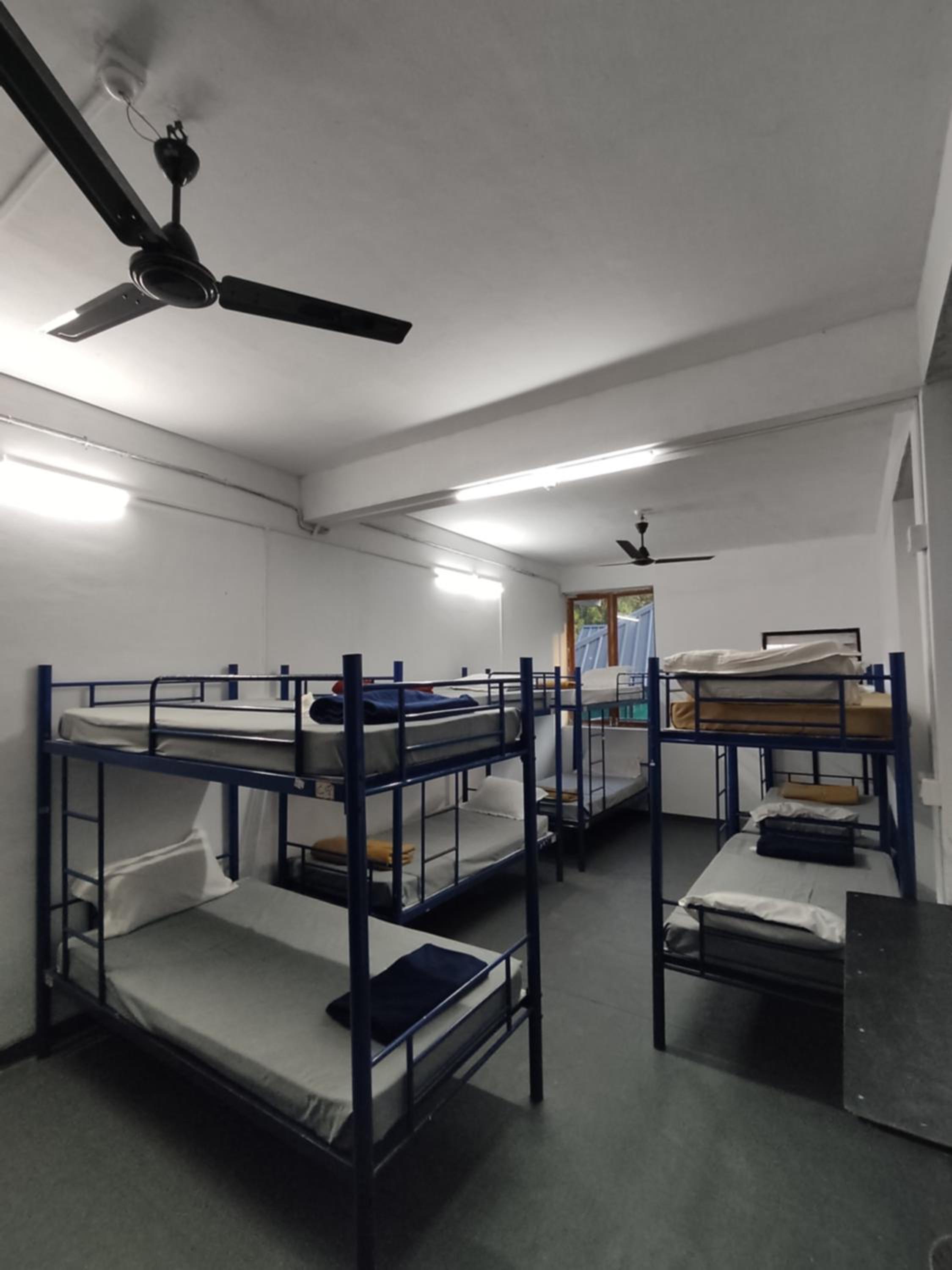 10-Bed Mixed Dormitory Room