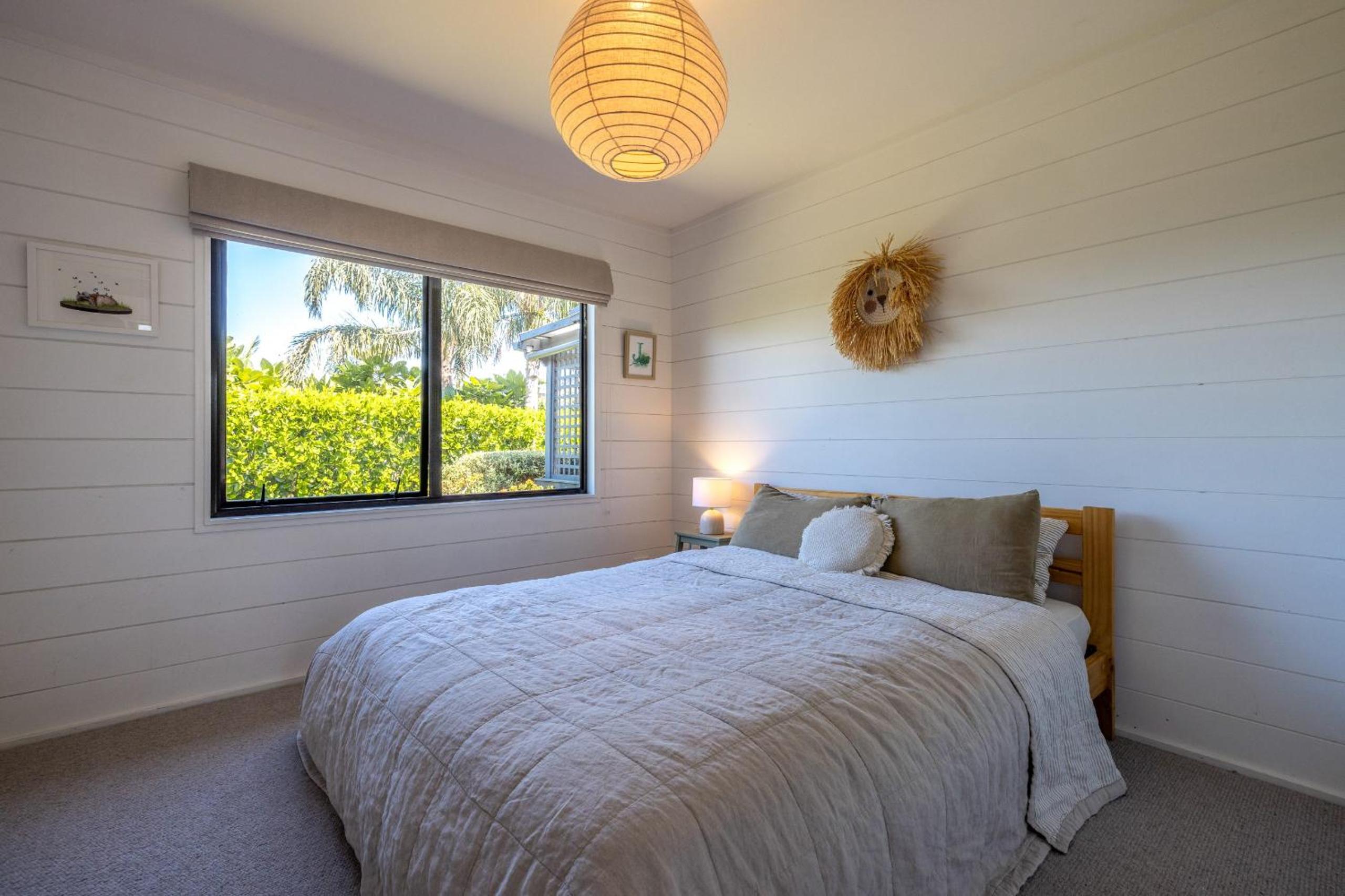 Three-Bedroom House photo 2