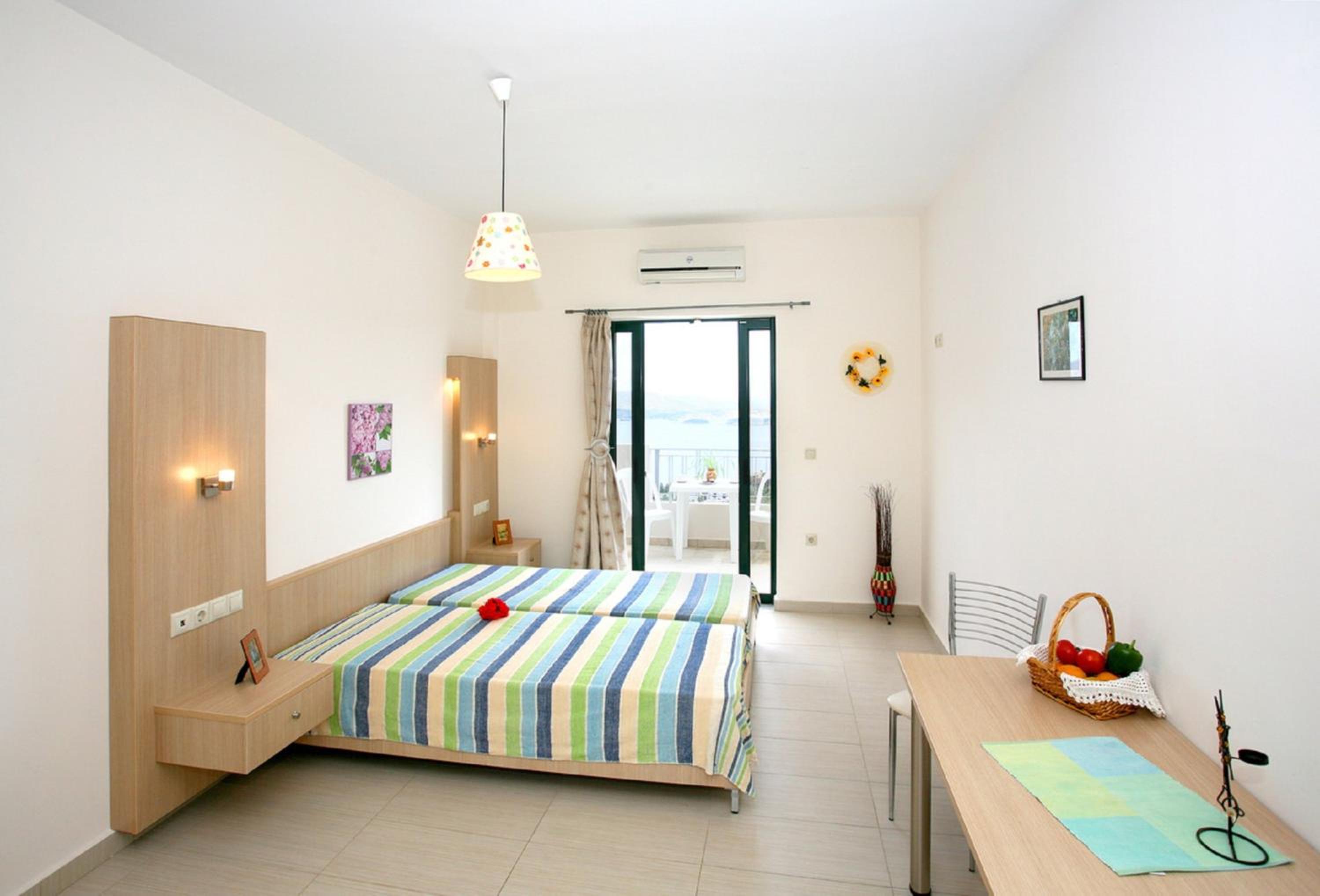 Studio with Sea View (2 Adults)
